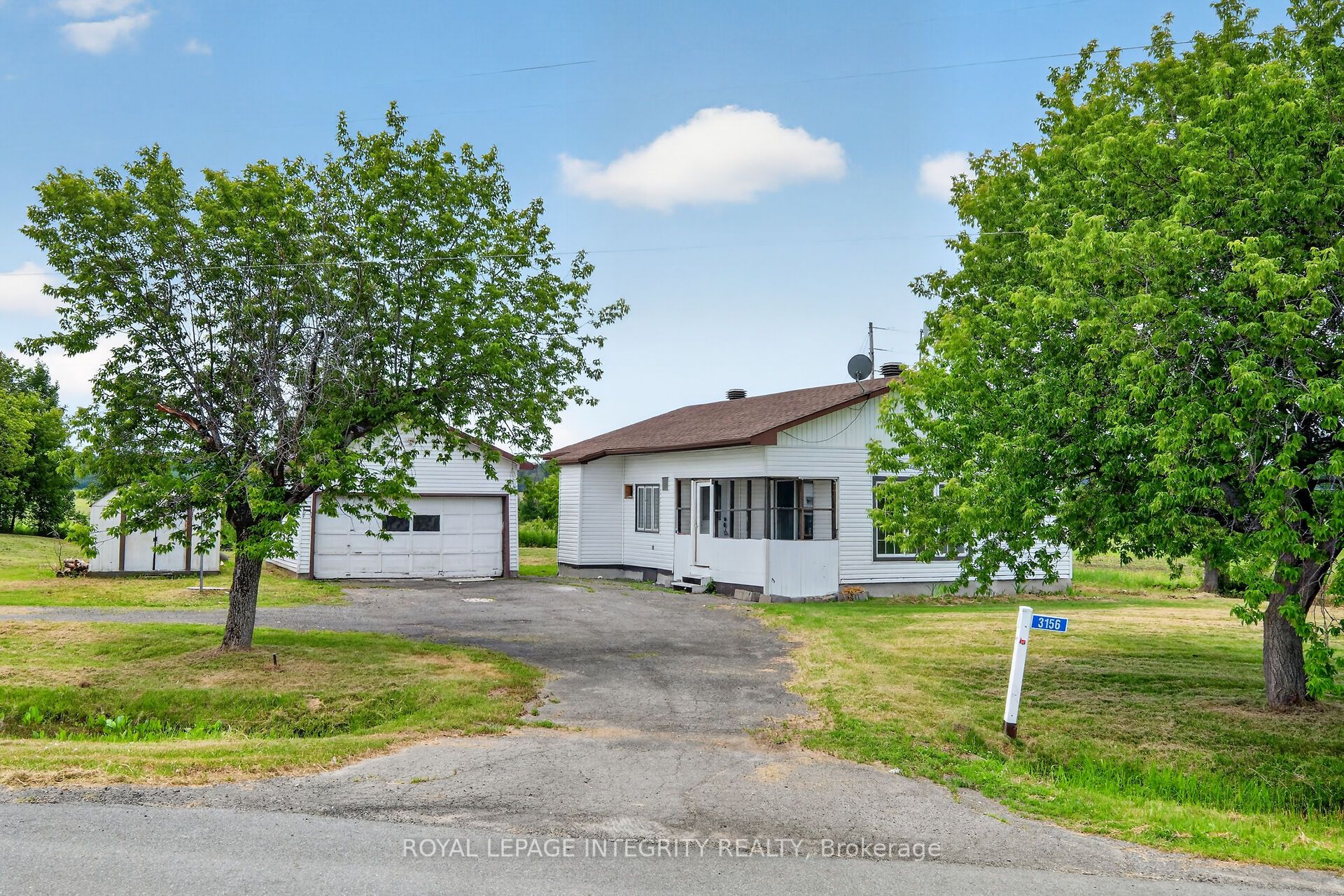 3156 Old Highway 17 Road, Clarence-Rockland, ON K4K 1W3 photo 3