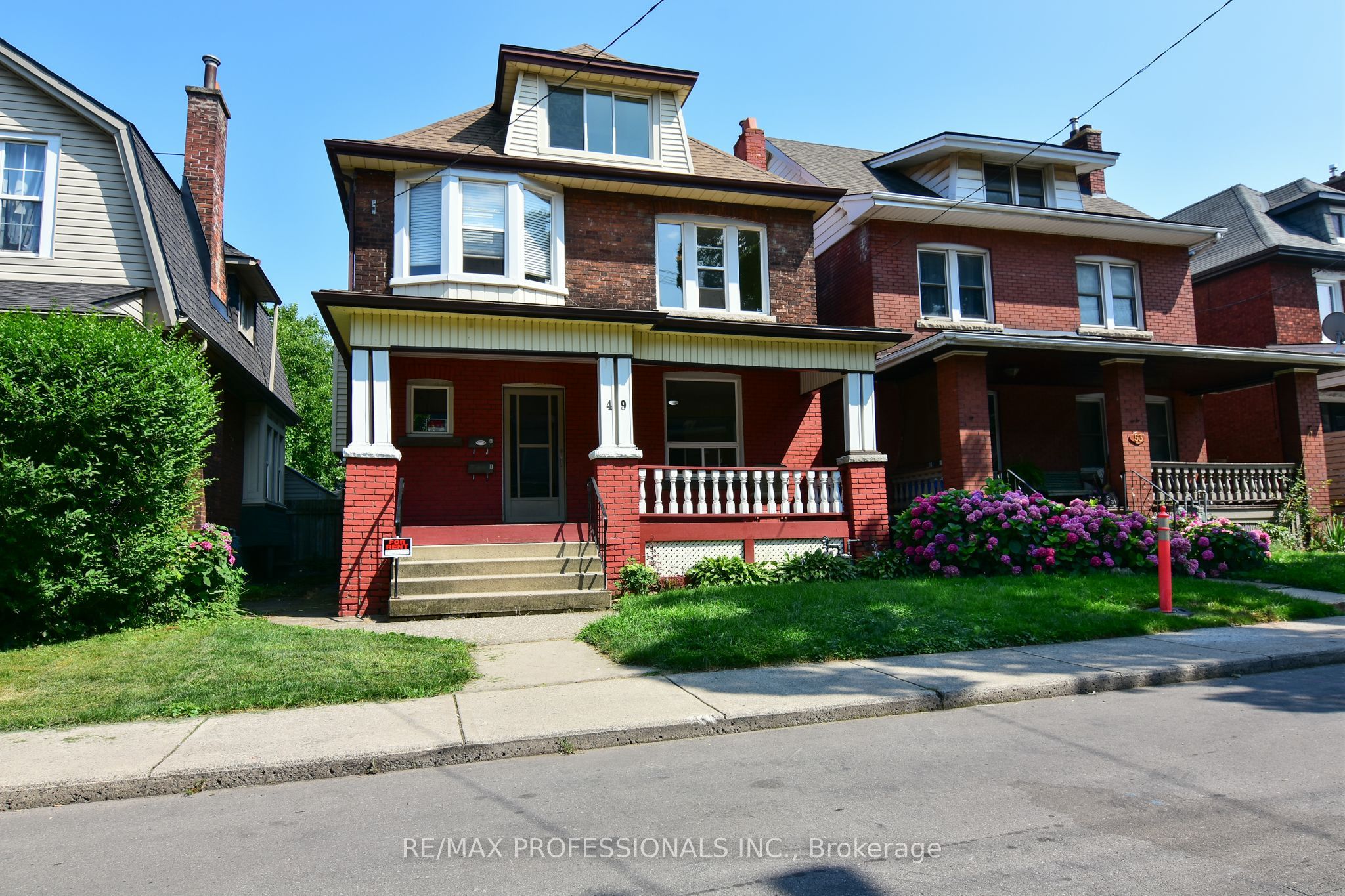 49 Spadina Avenue, Hamilton, ON L8M 2X2