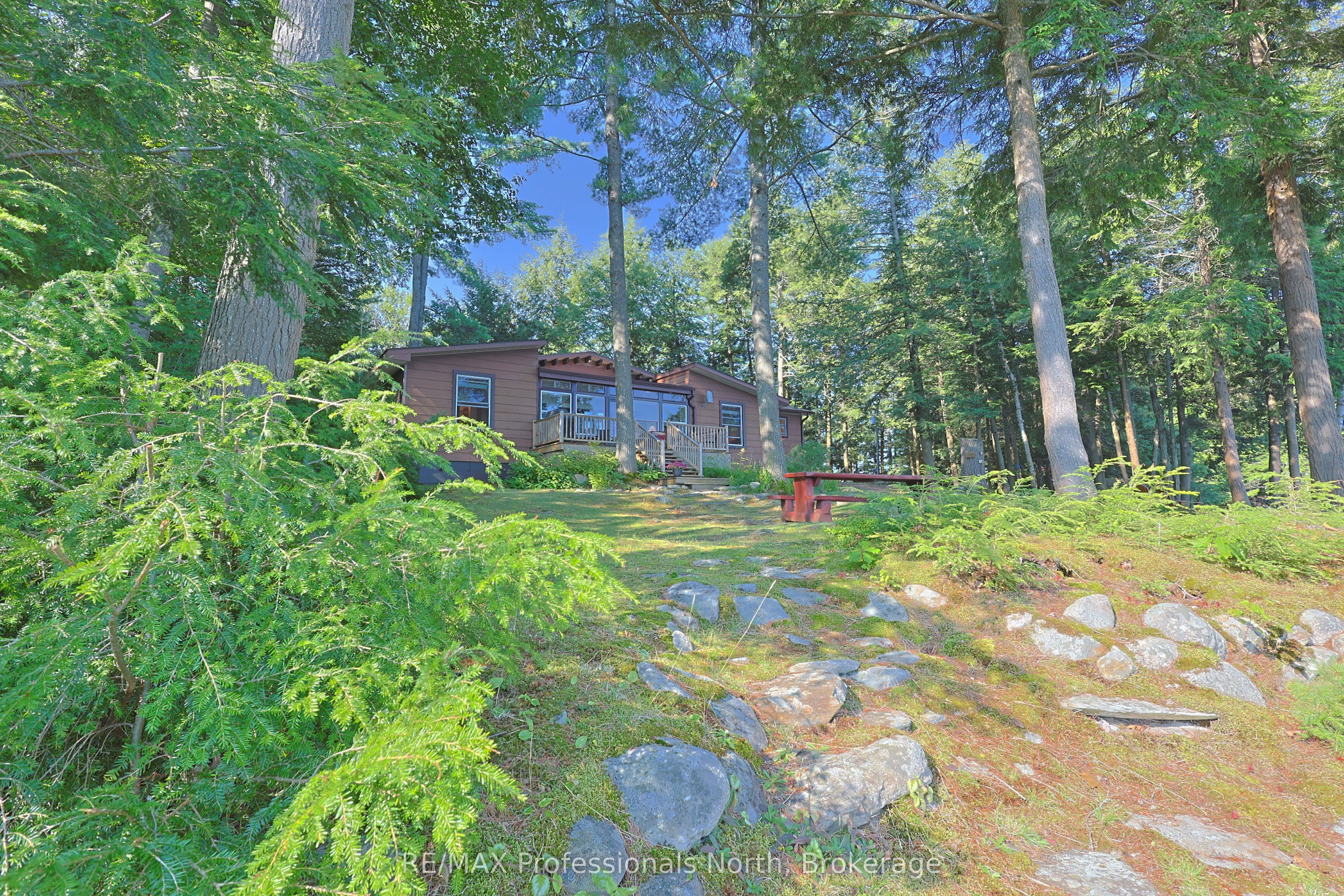 1365 Dickie Lake Road, Lake of Bays, ON P0B 1A0 photo 3
