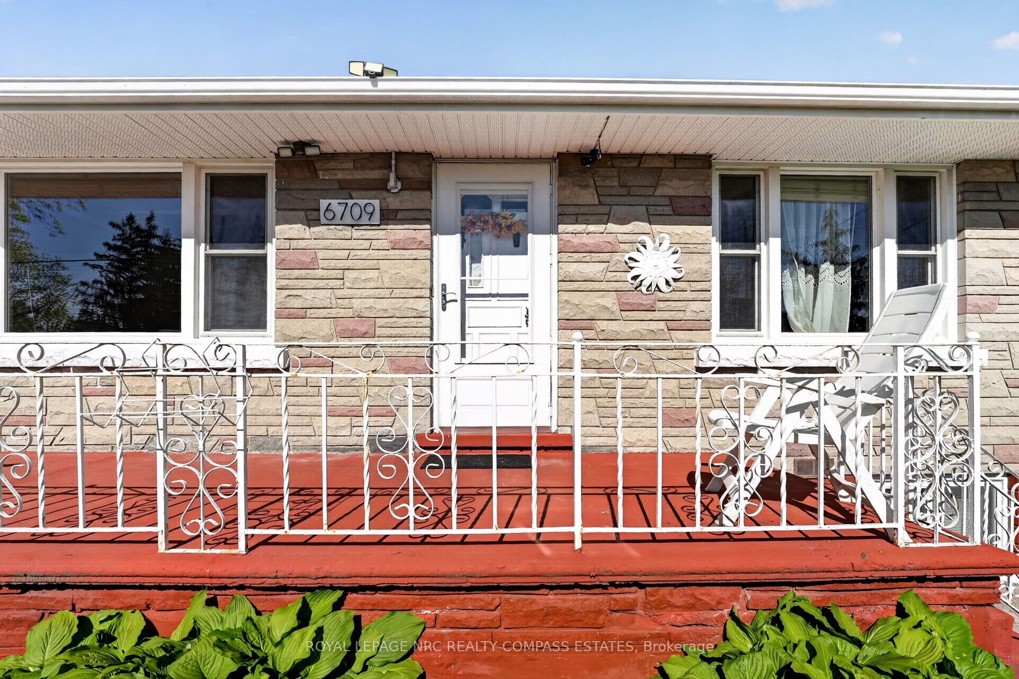 6709 Montrose Road, Niagara Falls, ON L2H 0Z6 photo 2