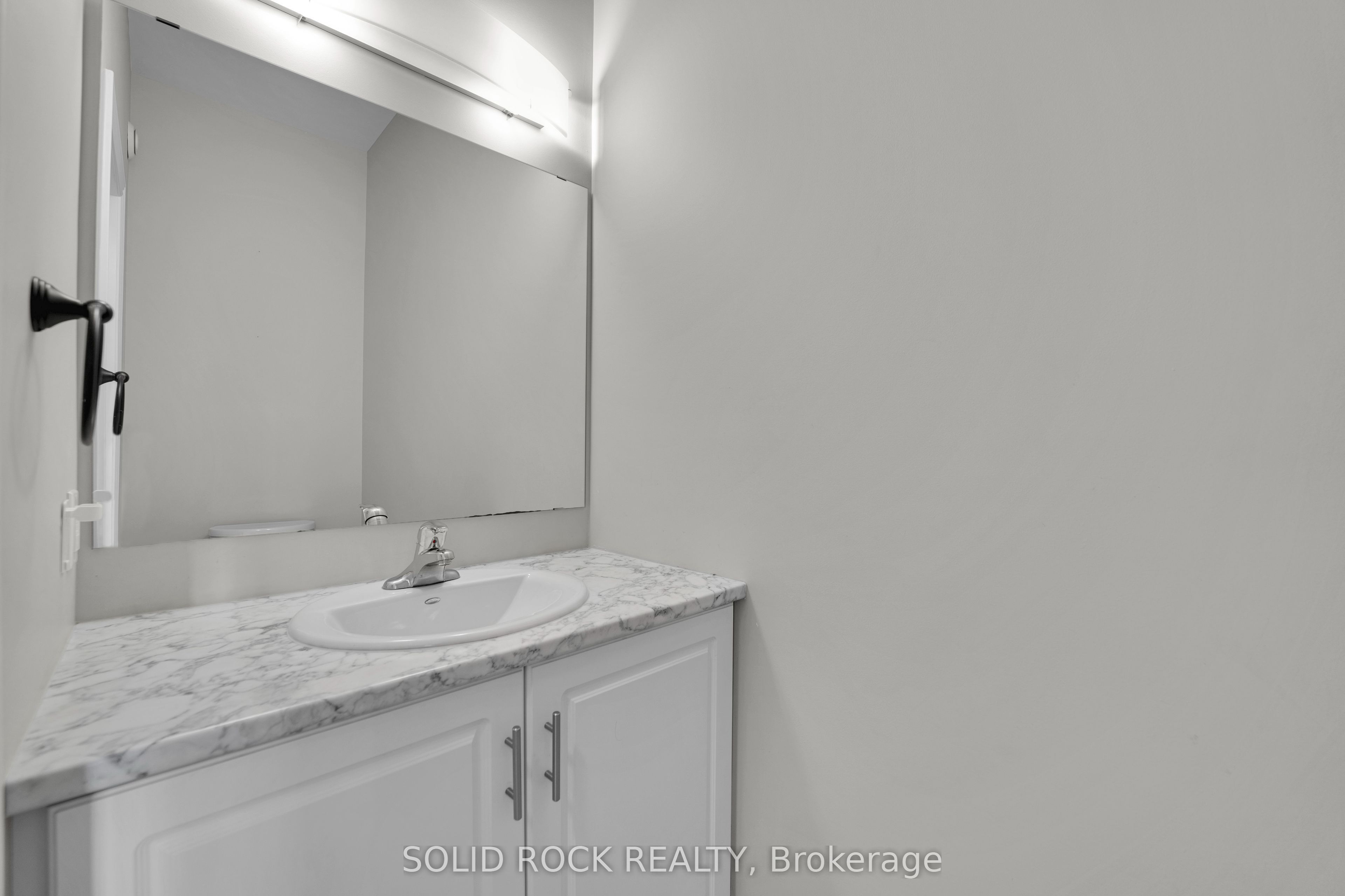 82 O'Donovan Drive, Carleton Place, ON K7C 0S2 photo 2