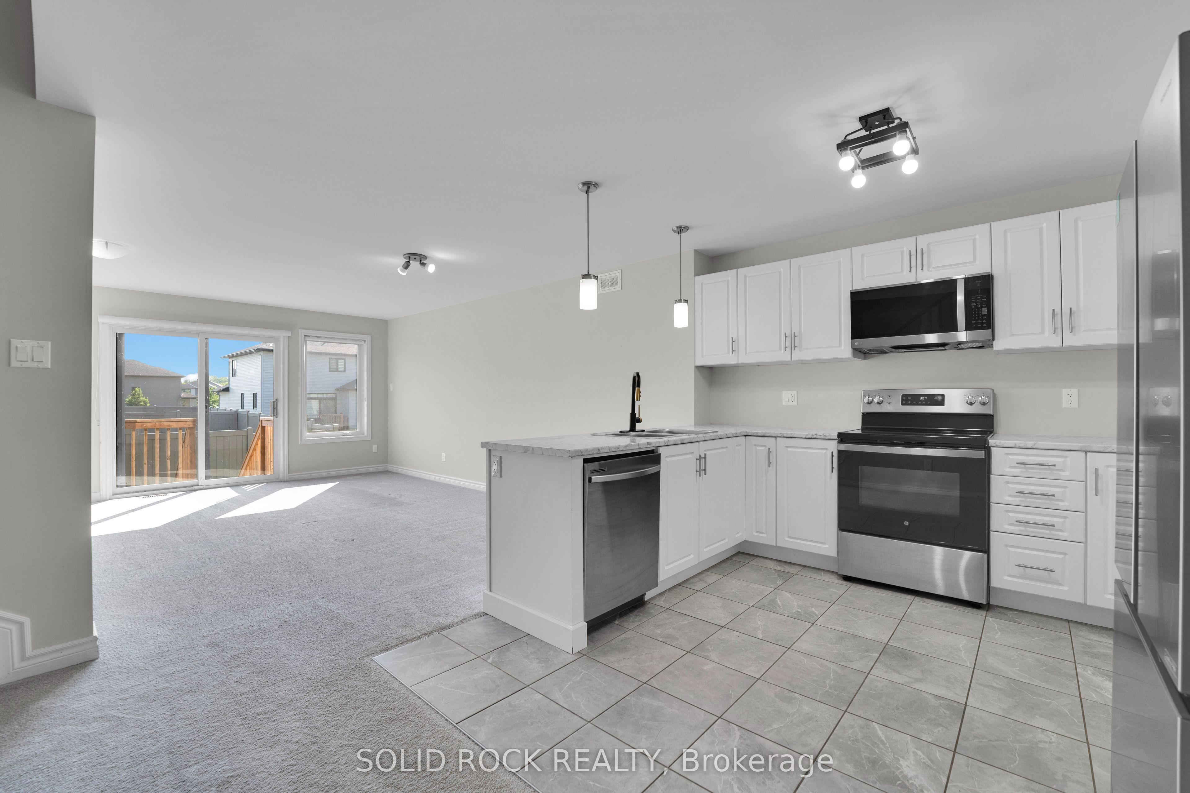 82 O'Donovan Drive, Carleton Place, ON K7C 0S2 photo 5