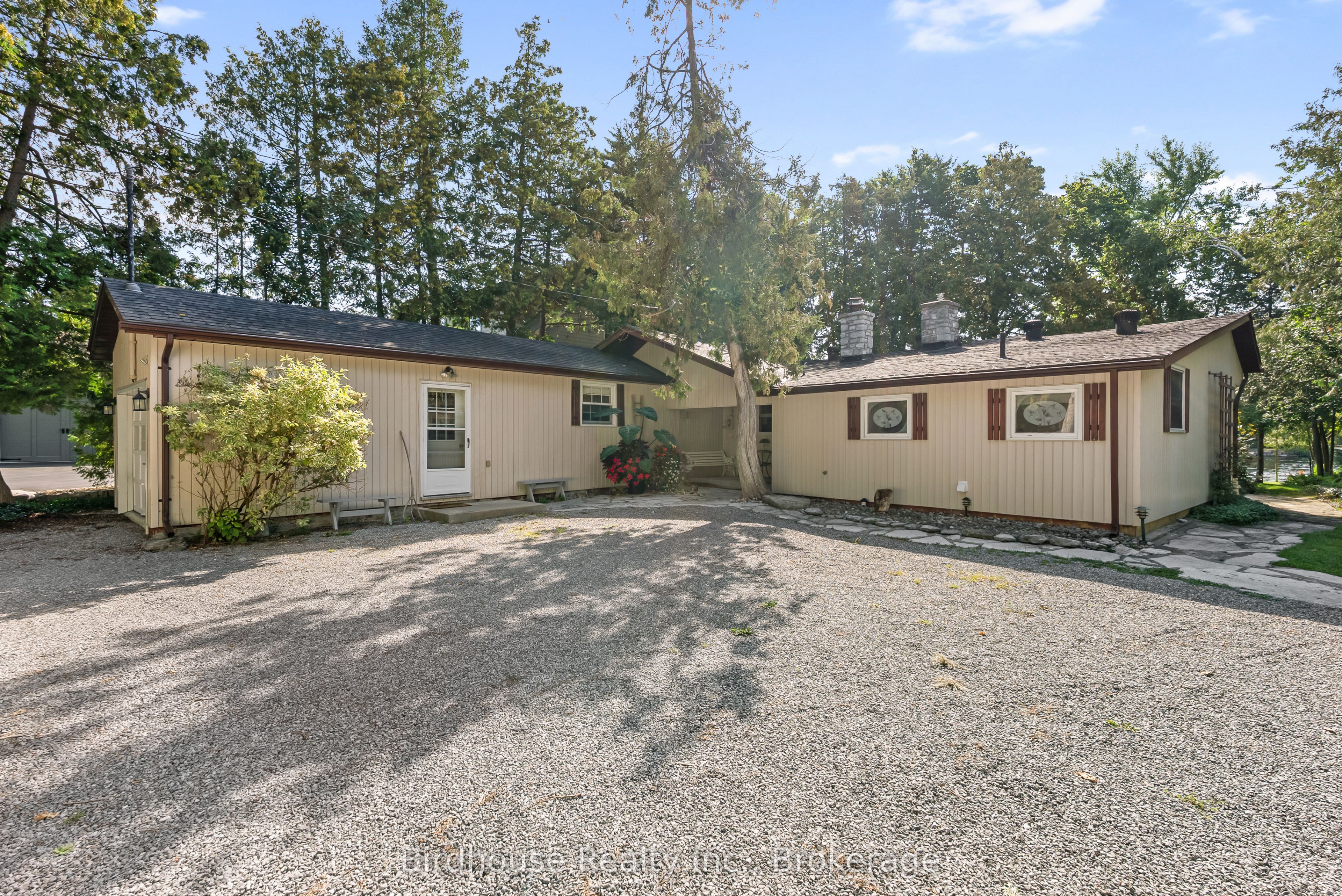 99 Riverside Drive, Kawartha Lakes, ON K0M 1A0 photo 5