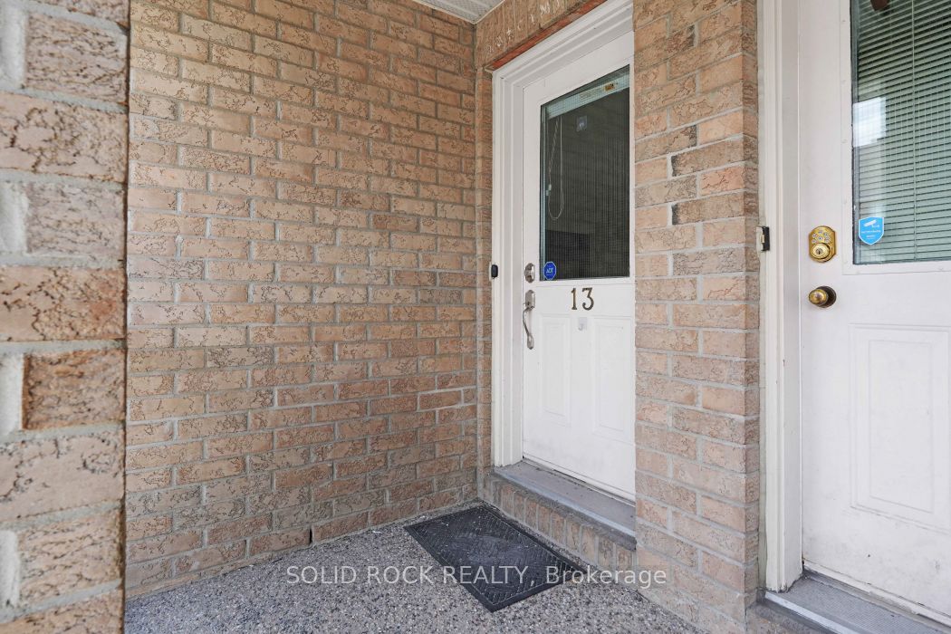 1701 Blohm Drive 13, Hunt Club - South Keys and Area, ON K1G 6N6 photo 3