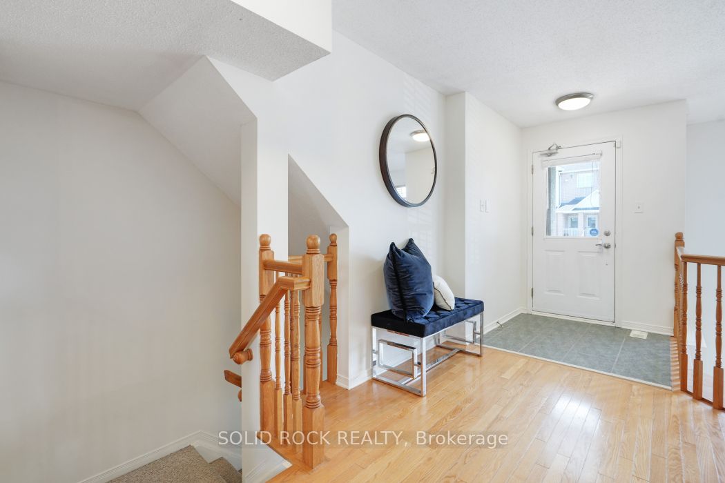 1701 Blohm Drive 13, Hunt Club - South Keys and Area, ON K1G 6N6 photo 4