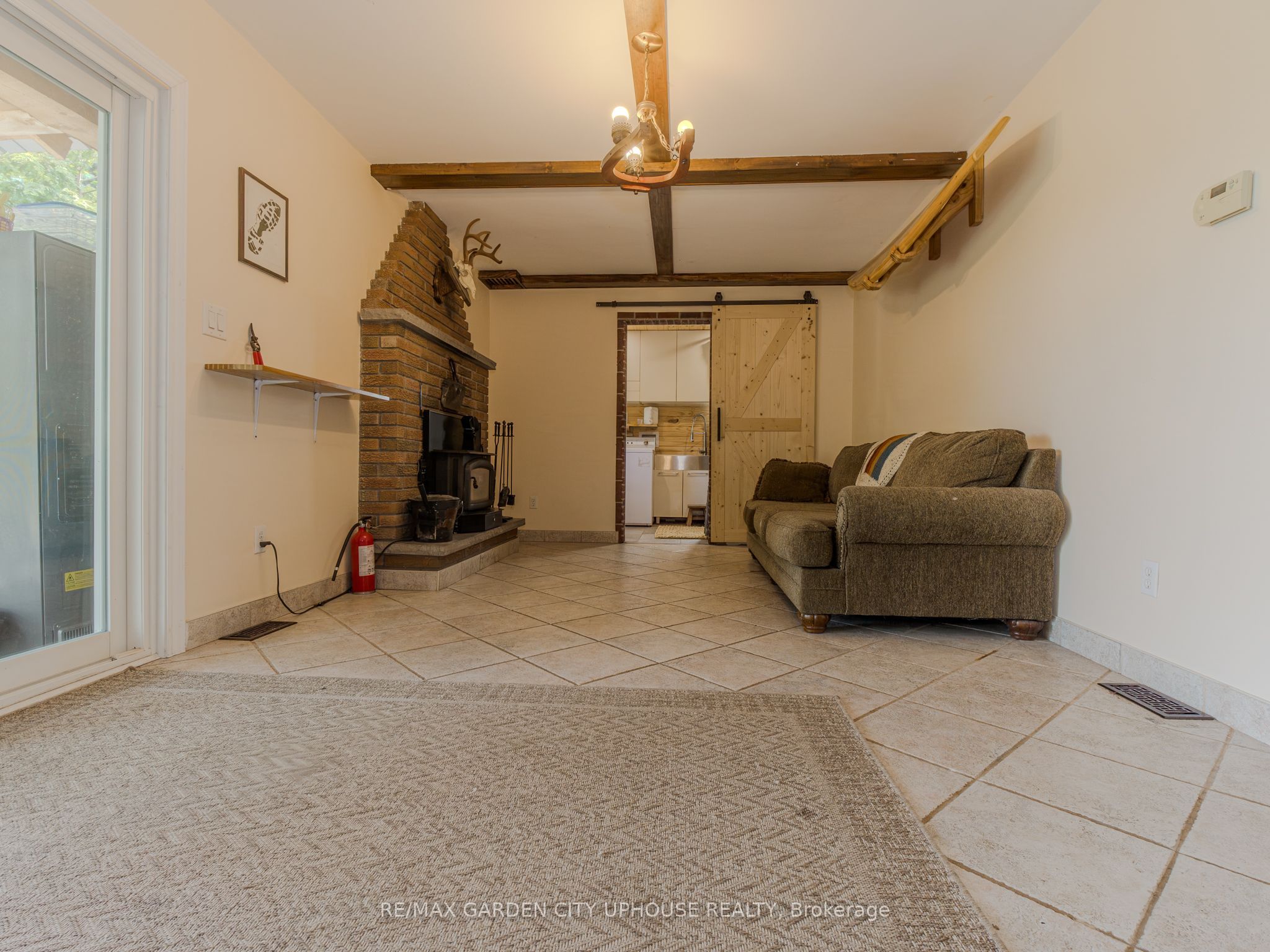 1365 Rice Road, Pelham, ON L3B 5N5 photo 5