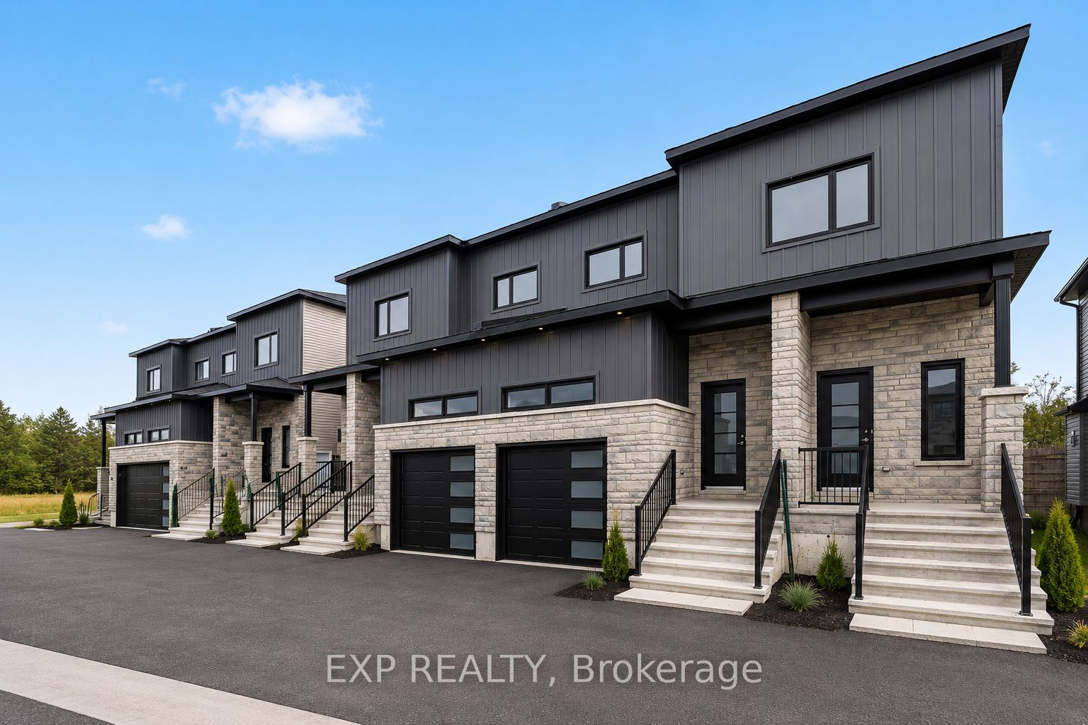 492 Falcon Lane B, Russell, ON K4R 0M5