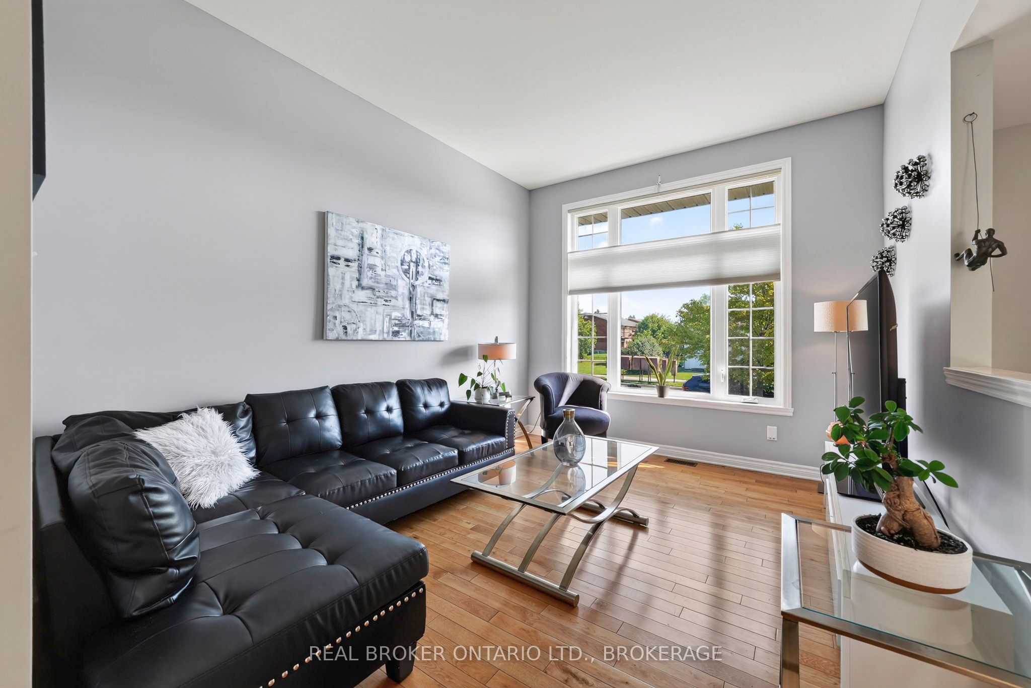 3320 Northdale Drive, Cornwall, ON K6K 1M1 photo 3