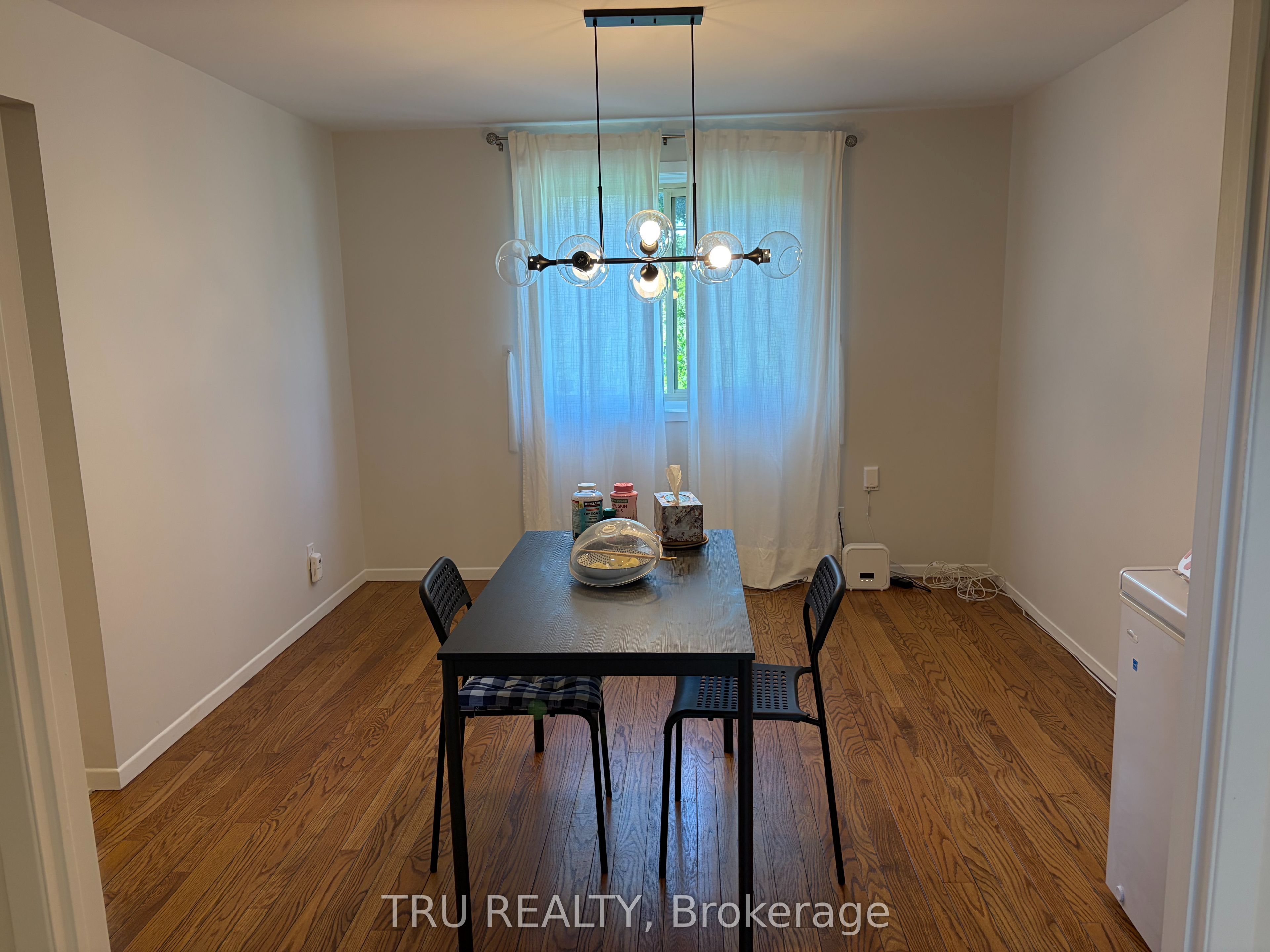 49 Farm Gate Crescent, Cityview - Parkwoods Hills - Rideau Shore, ON K2E 7N3 photo 5
