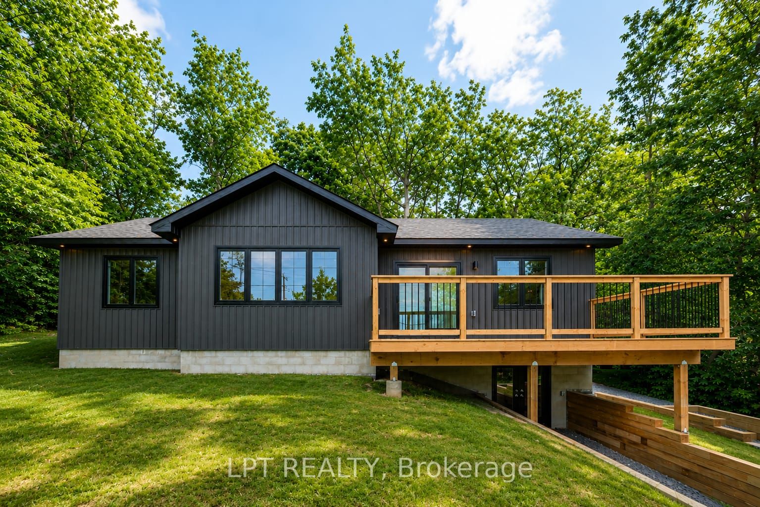 29 Pavillion Road, Kawartha Lakes, ON K0M 1L0 photo 2