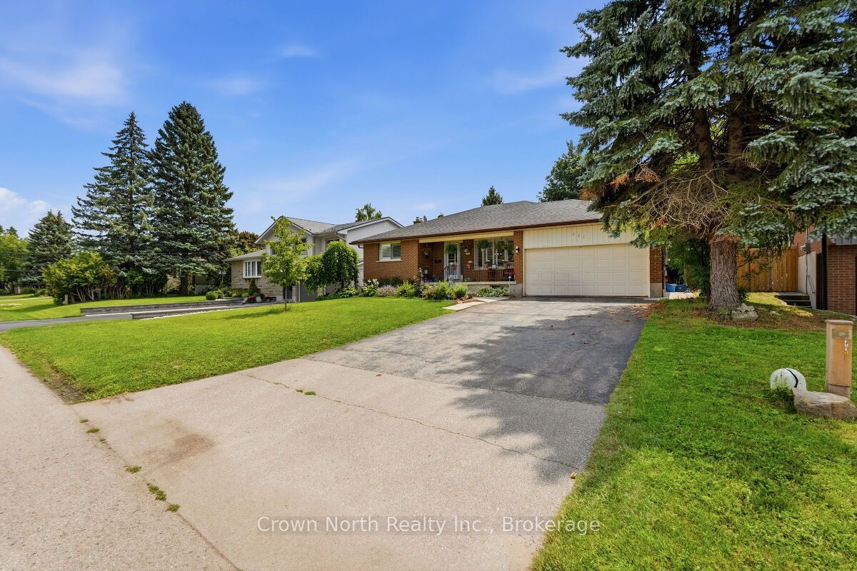 127 Carson Drive, Kitchener, ON N2B 2Z4 photo 3