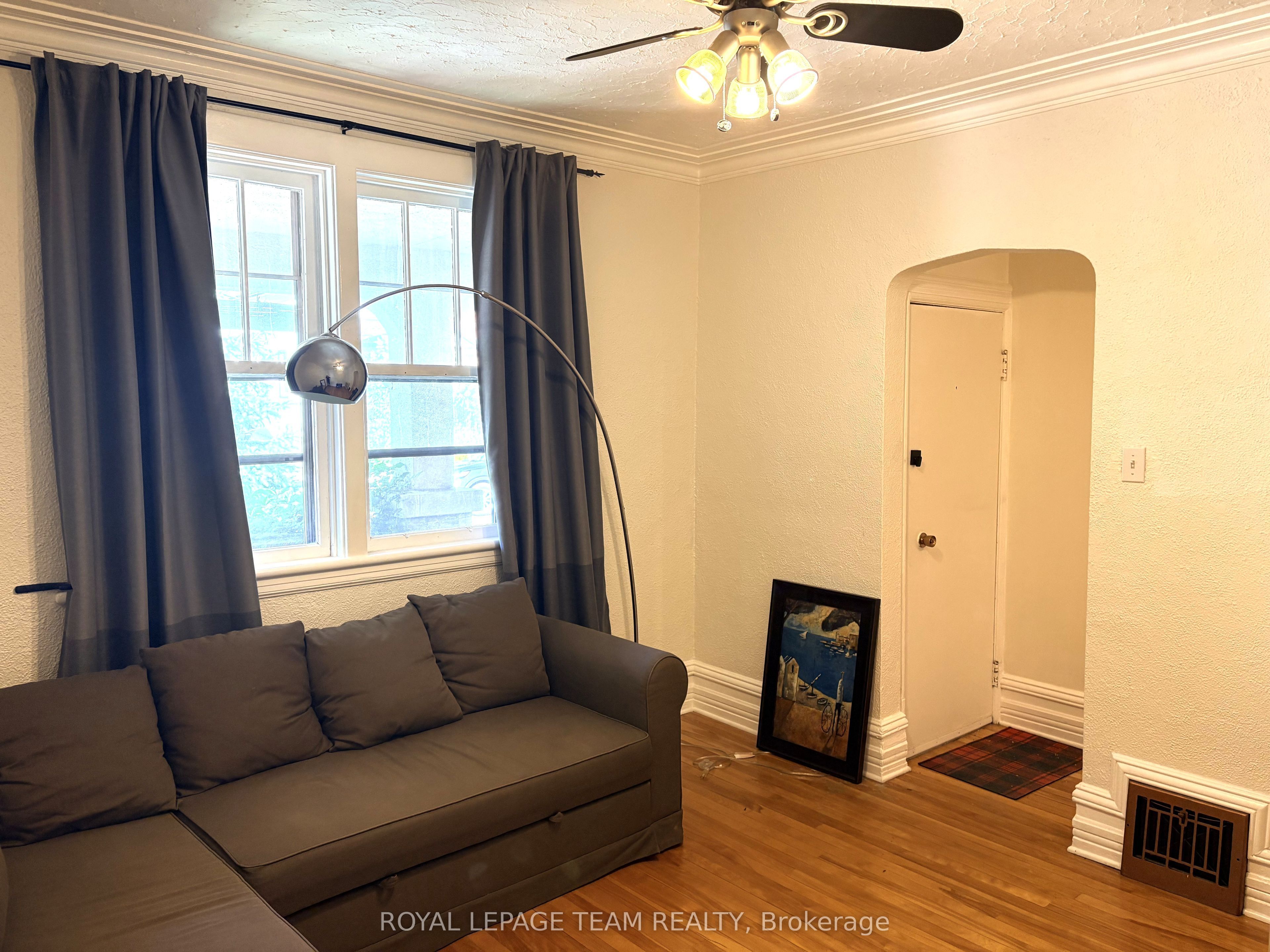 17 Adelaide Street 1-Main level, Glebe - Ottawa East and Area, ON K1S 3R9 photo 3