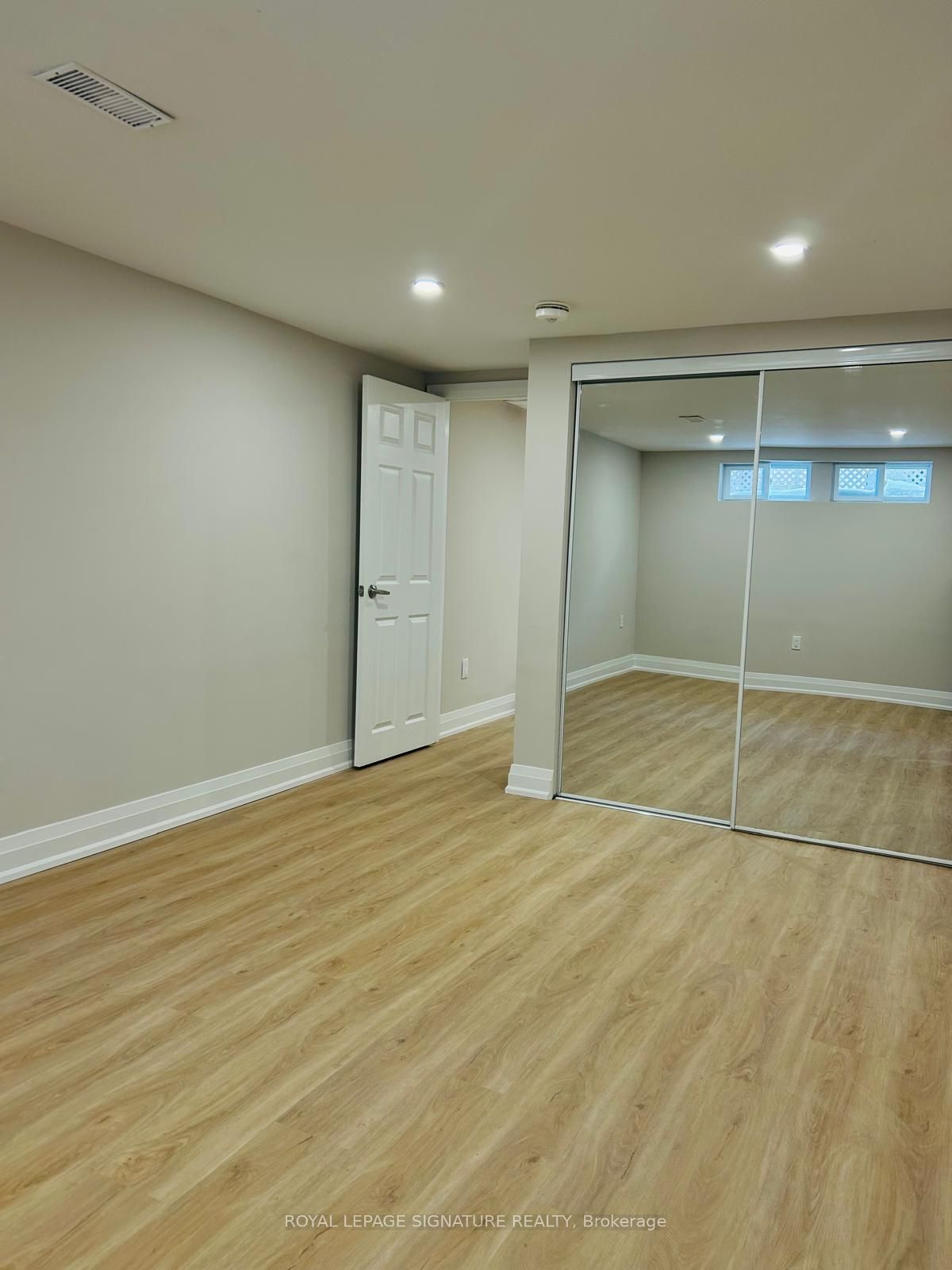 49 Edinburgh Road Bsmt, Kitchener, ON N2B 1M4 photo 3