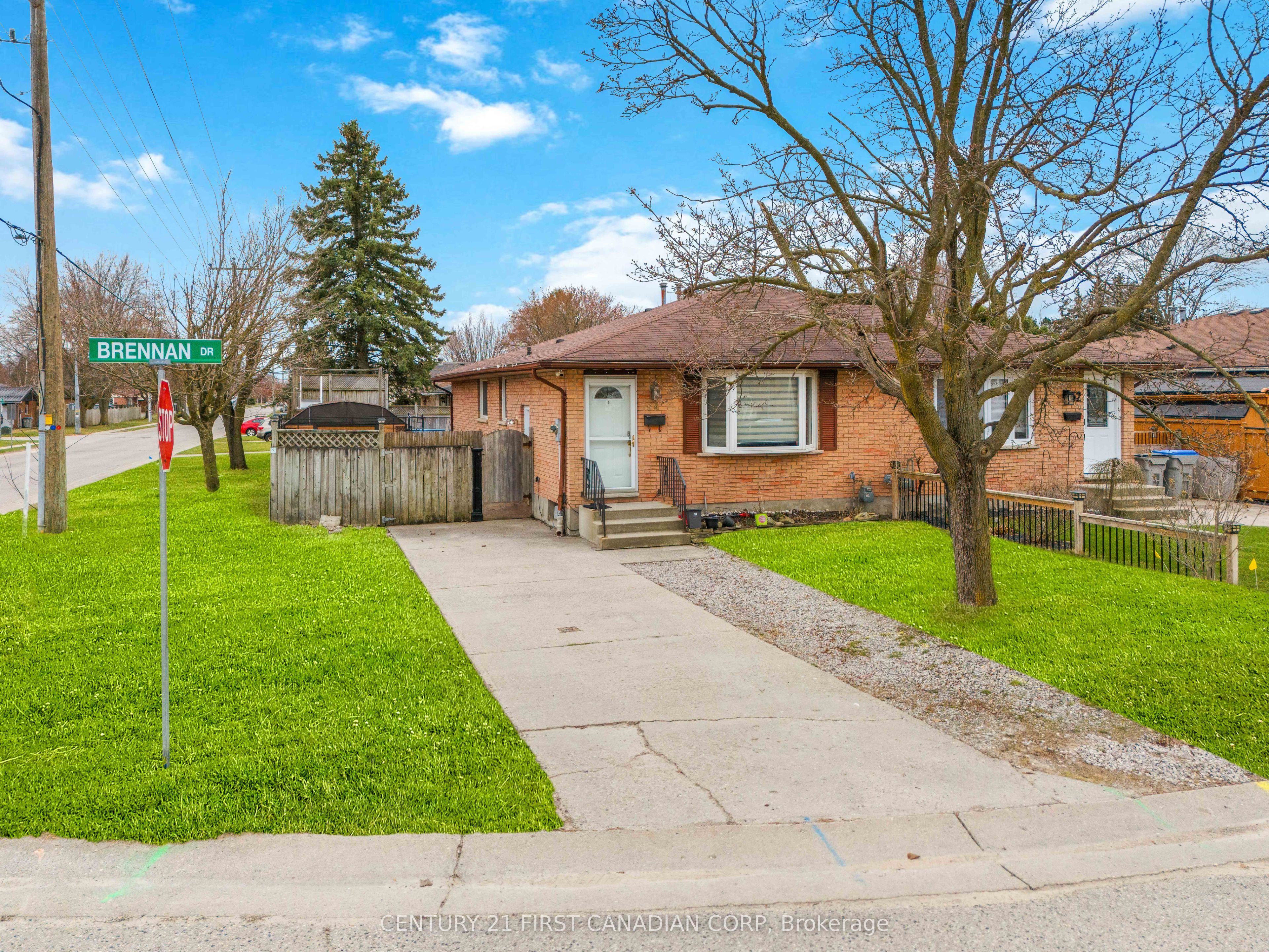 54 Brennan Drive N, Strathroy-Caradoc, ON N7G 3S3 photo 3