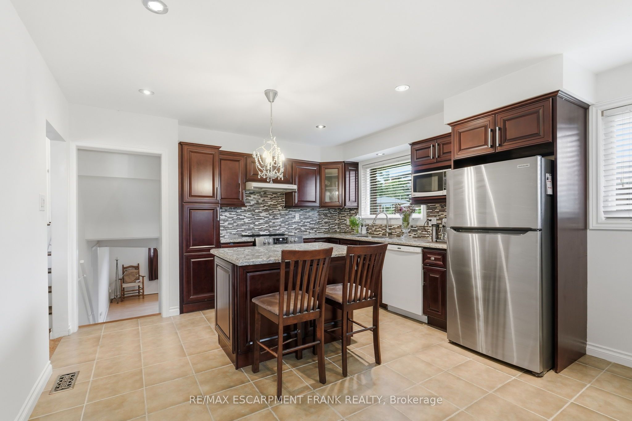 76 Orphir Road, Hamilton, ON L8K 3Z4 photo 5