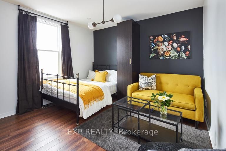 331 Catherine Street C, Ottawa Centre, ON K1R 5T4