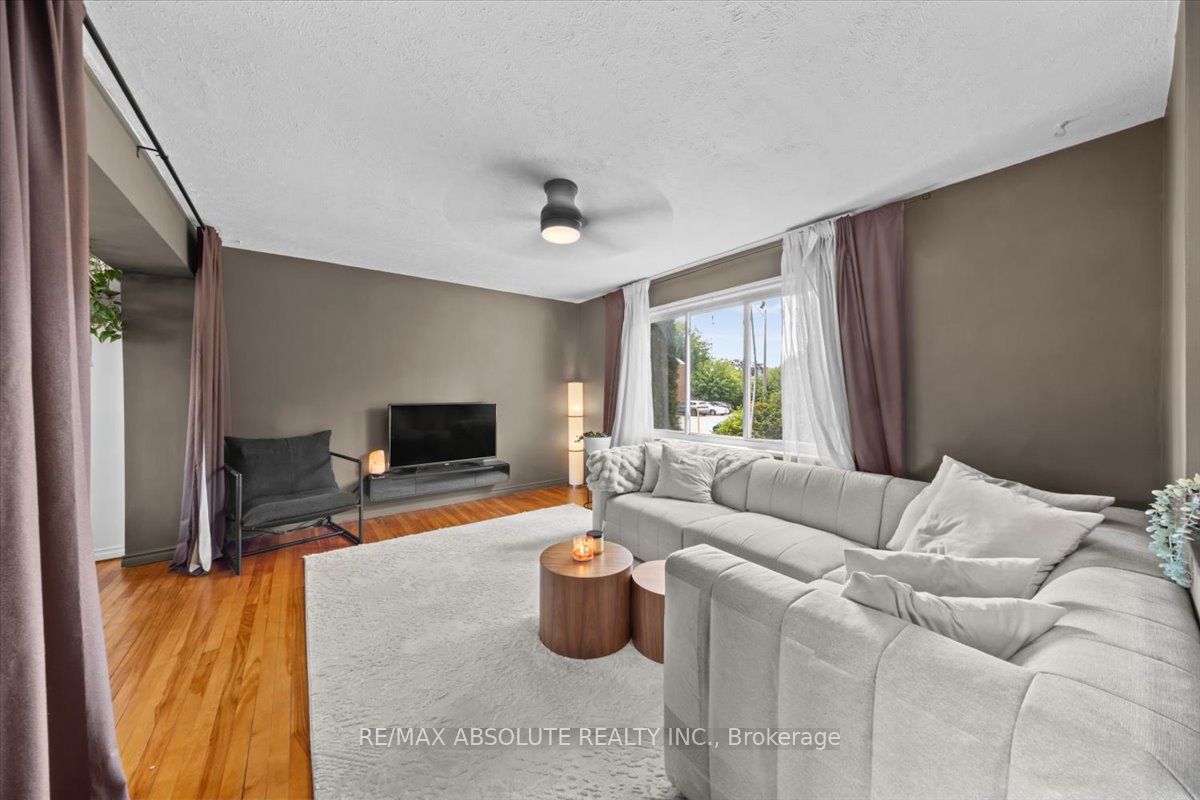 791 Borthwick Avenue, Overbrook - Castleheights and Area, ON K1K 2M5 photo 4