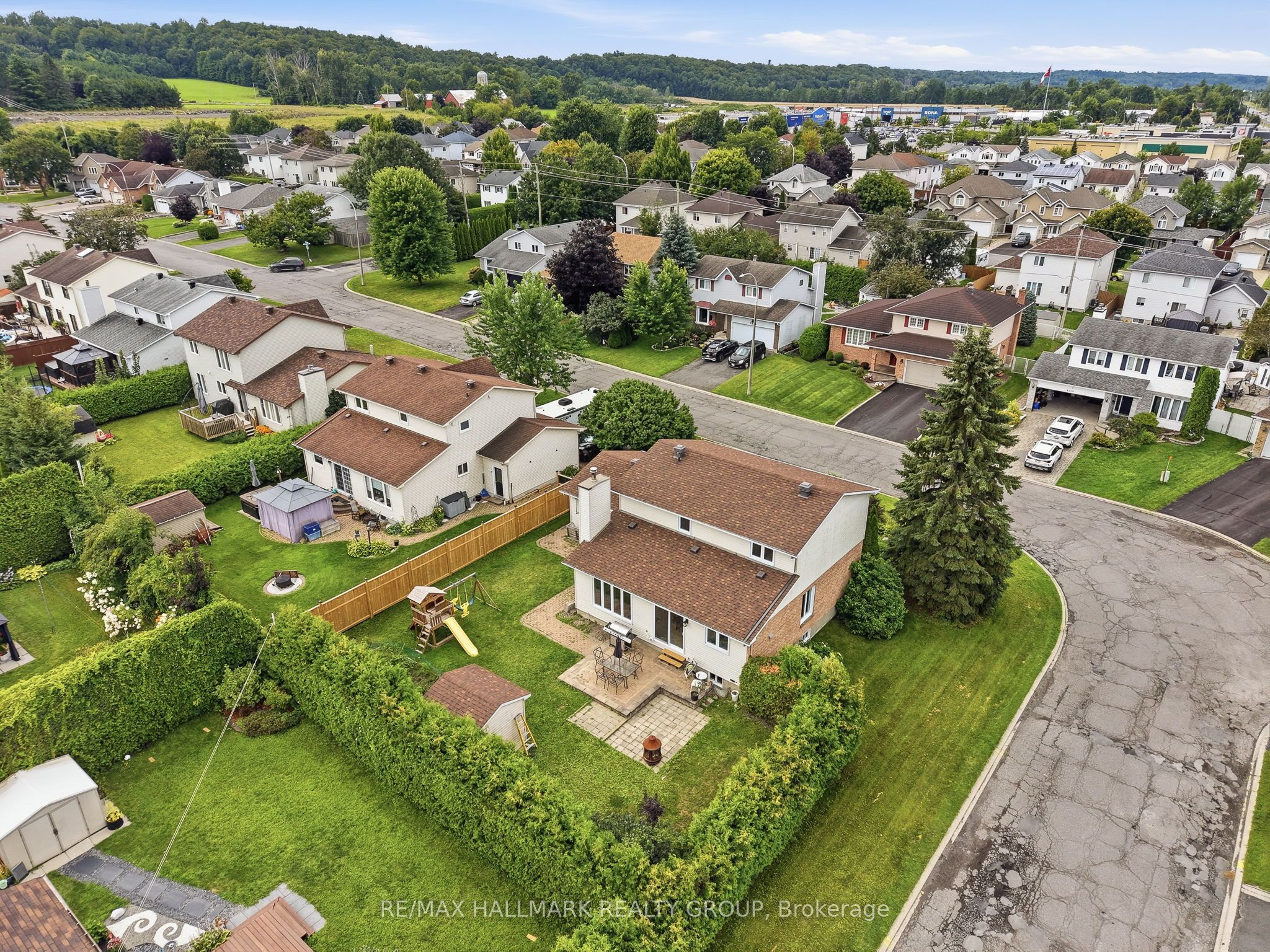 3351 DESCOTES Circle, Clarence-Rockland, ON K4K 1A7 photo 3