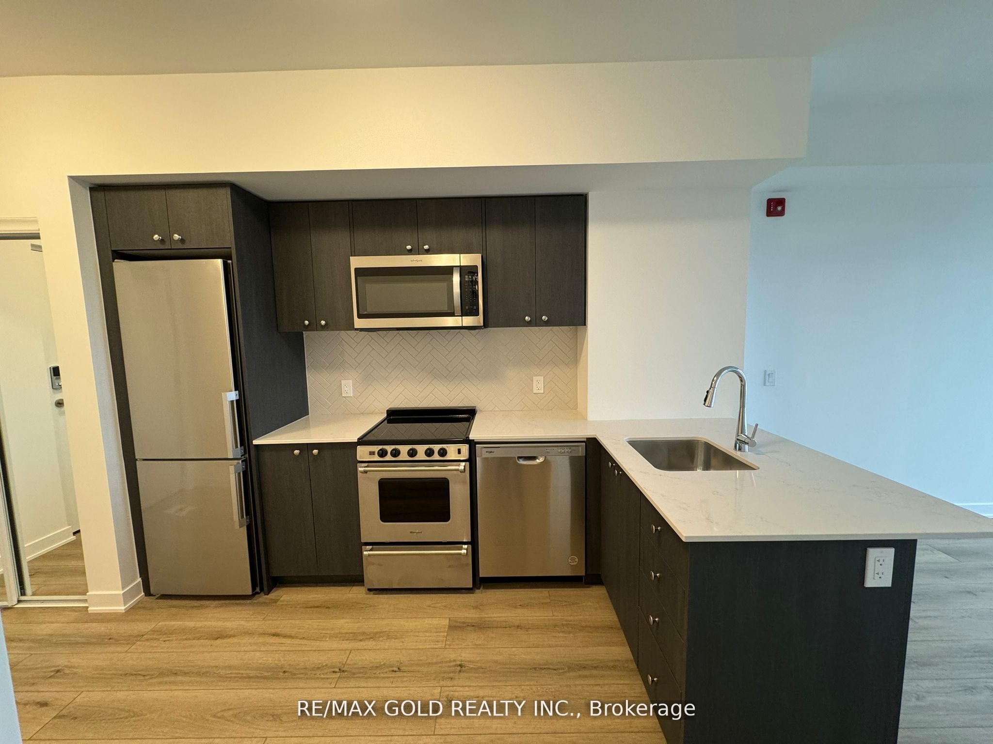 312 Erb Street W 515, Waterloo, ON N2L 1W3