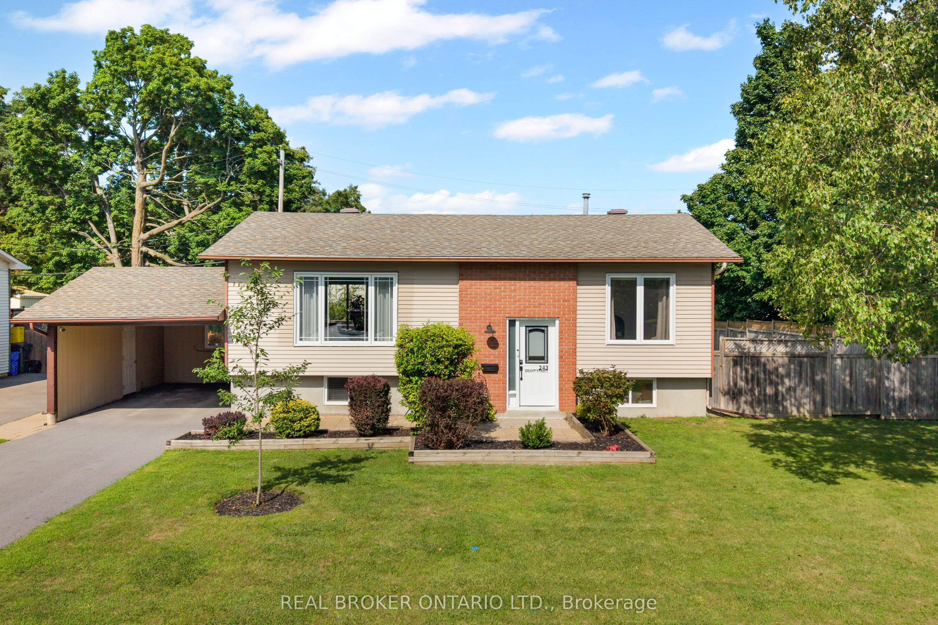 243 Grant Street, Carleton Place, ON K7C 2S2