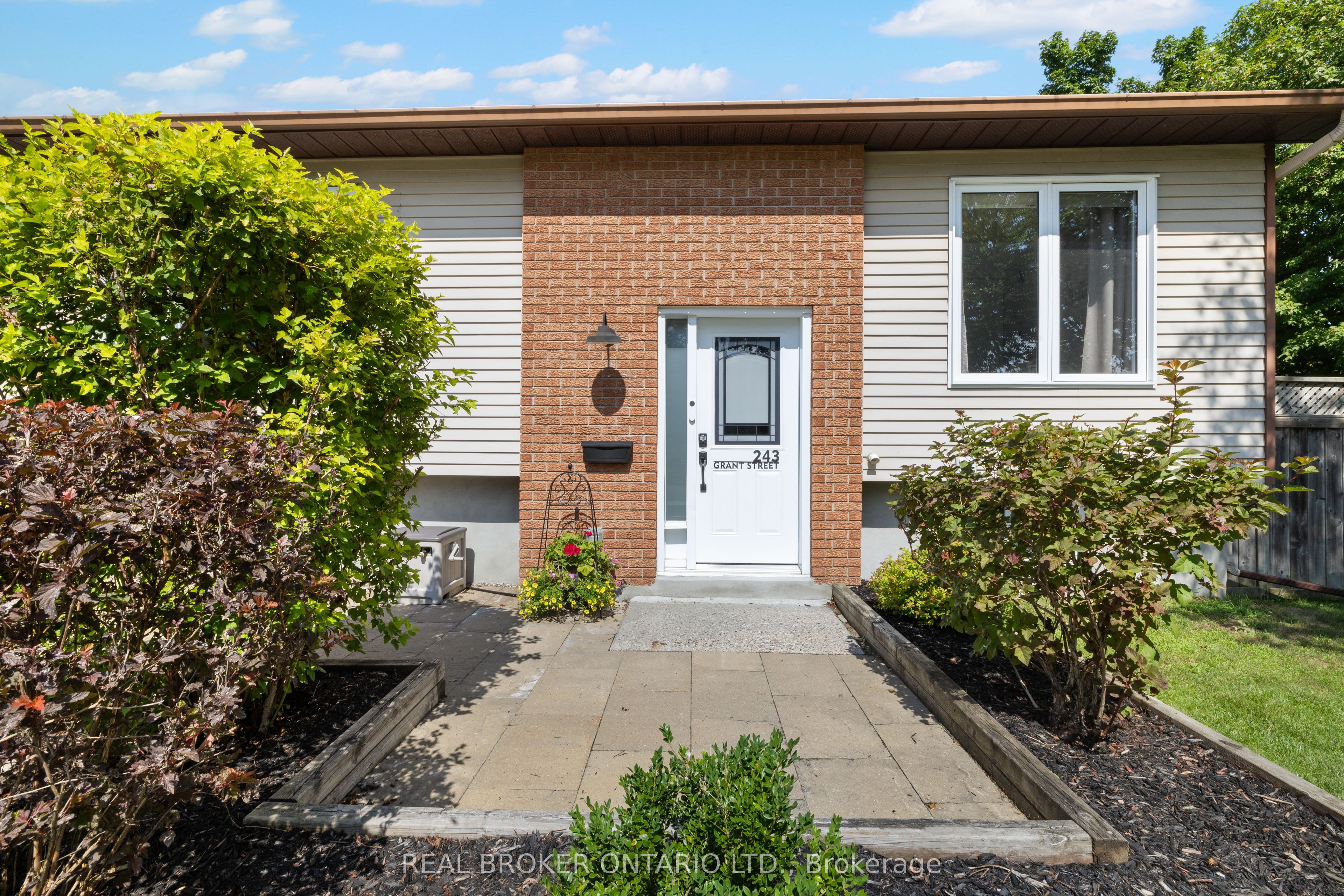 243 Grant Street, Carleton Place, ON K7C 2S2 photo 5