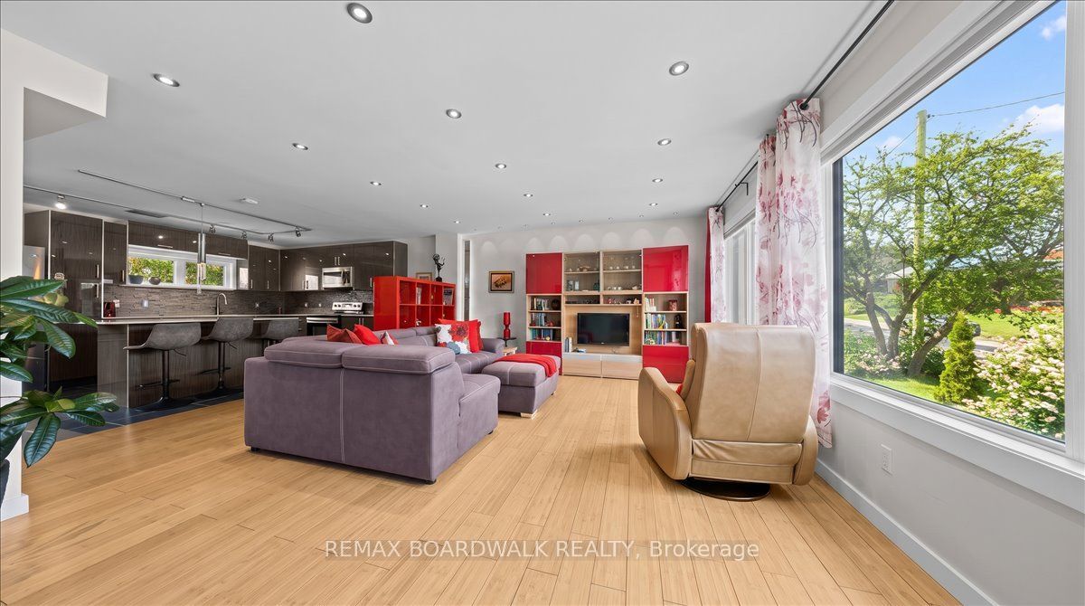 154 Duford Street, Vanier and Kingsview Park, ON K1L 6Z7 photo 3
