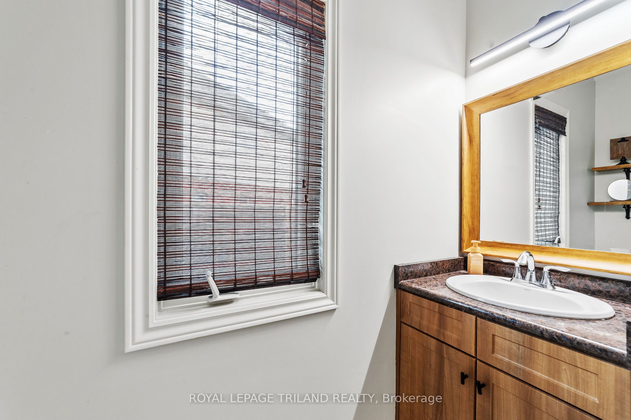 3194 Pincombe Drive, London South, ON N6L 0B4 photo 5