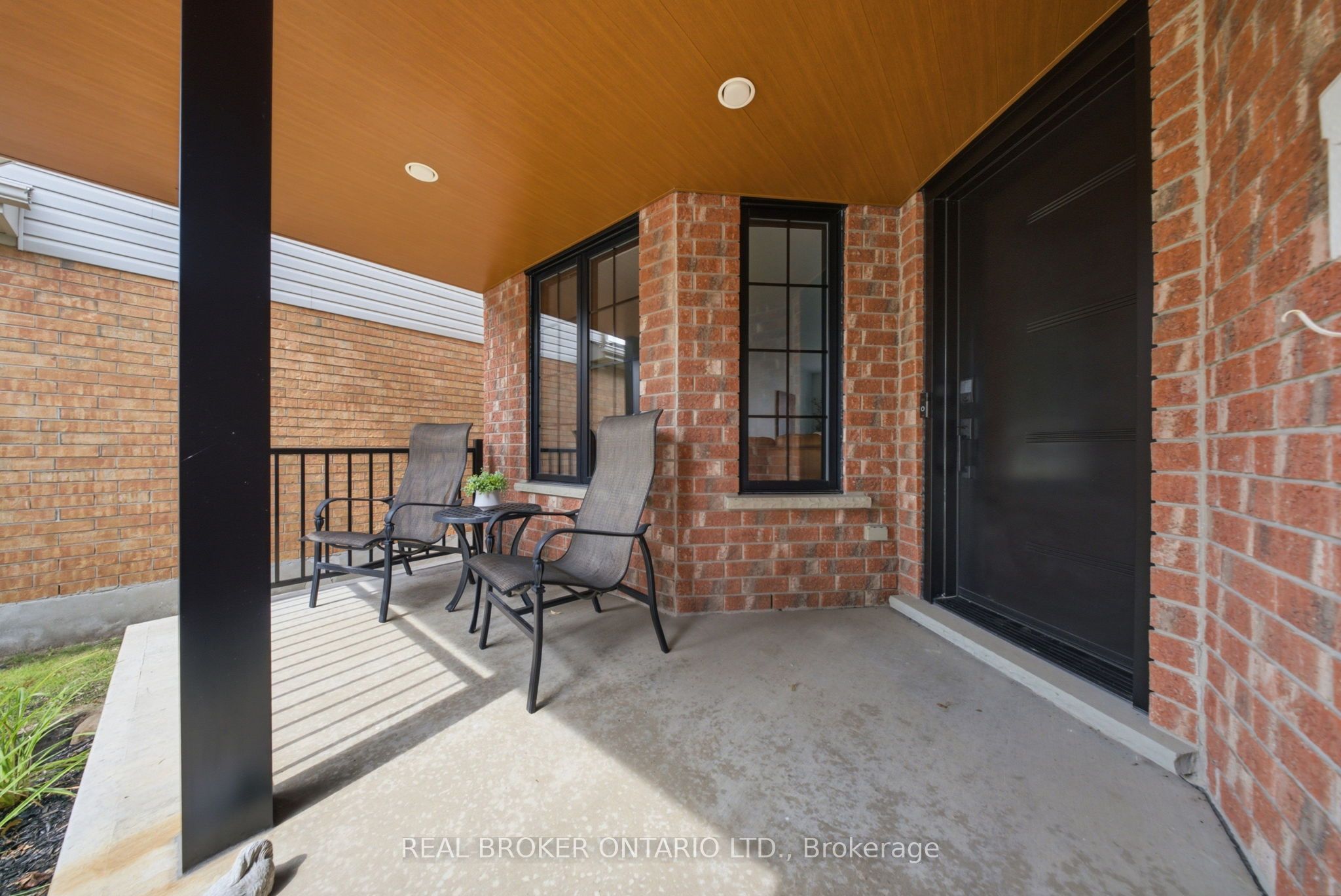 19 Boulder Crescent, Guelph, ON N1G 5A3 photo 3