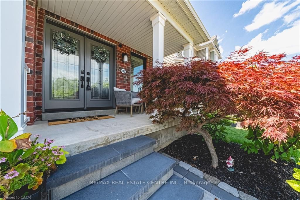 142 Bradley Avenue, Hamilton, ON L0R 1C0