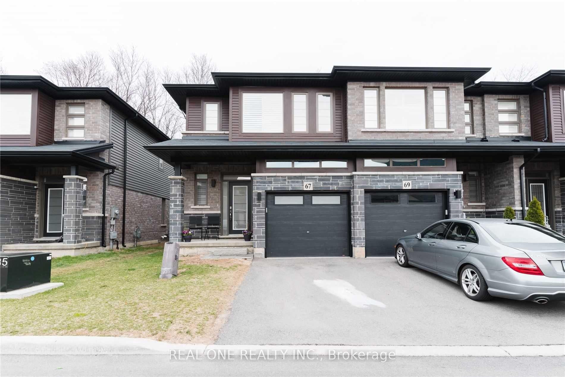 67 Burley Lane Bedroom 1, Hamilton, ON L9G 0G5