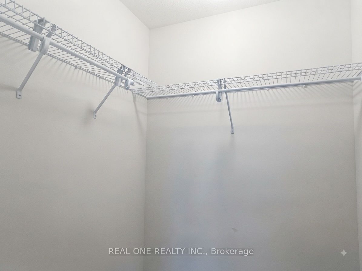 67 Burley Lane Bedroom 1, Hamilton, ON L9G 0G5 photo 4