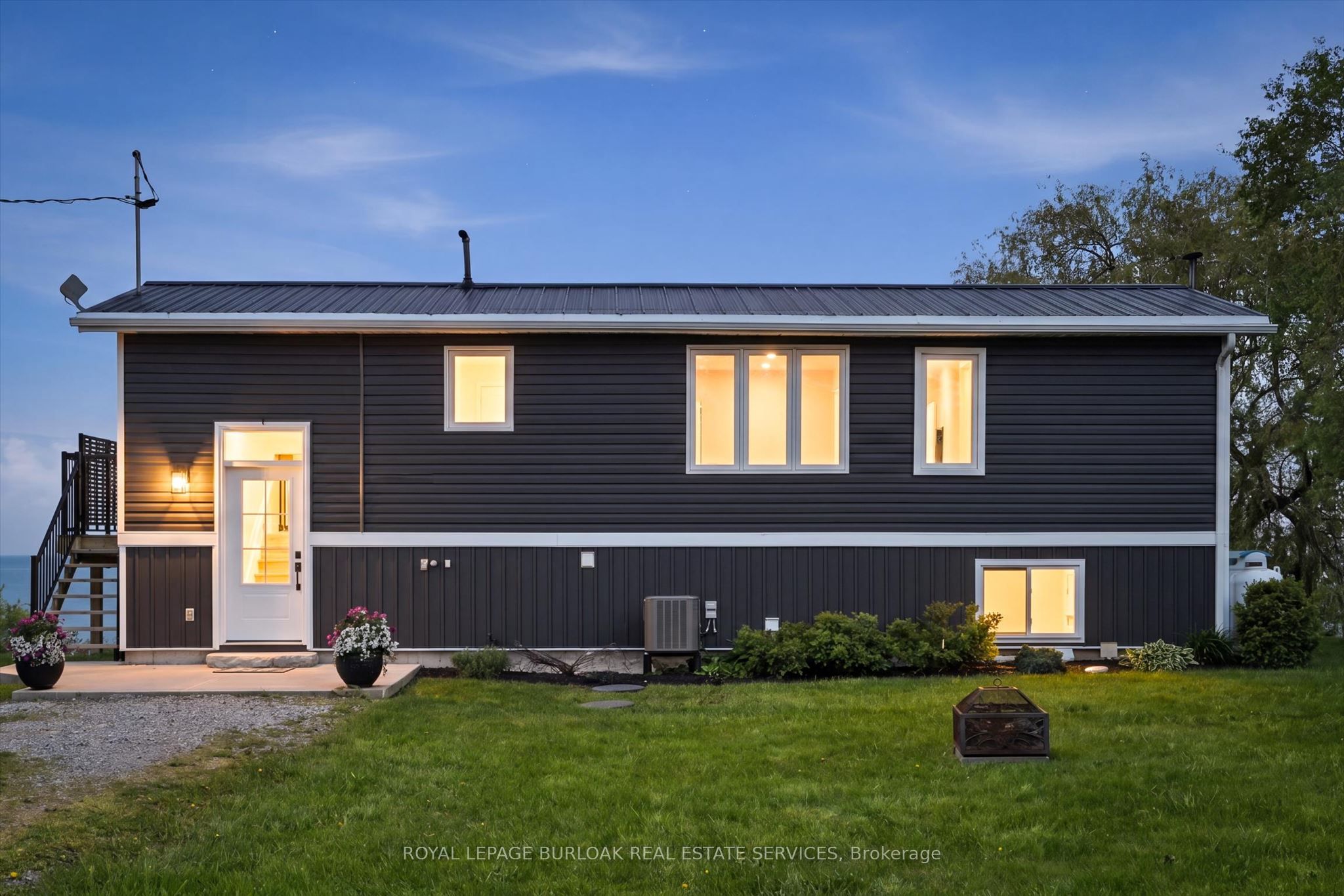 402 South Coast Drive, Haldimand, ON N0A 1L0 photo 4