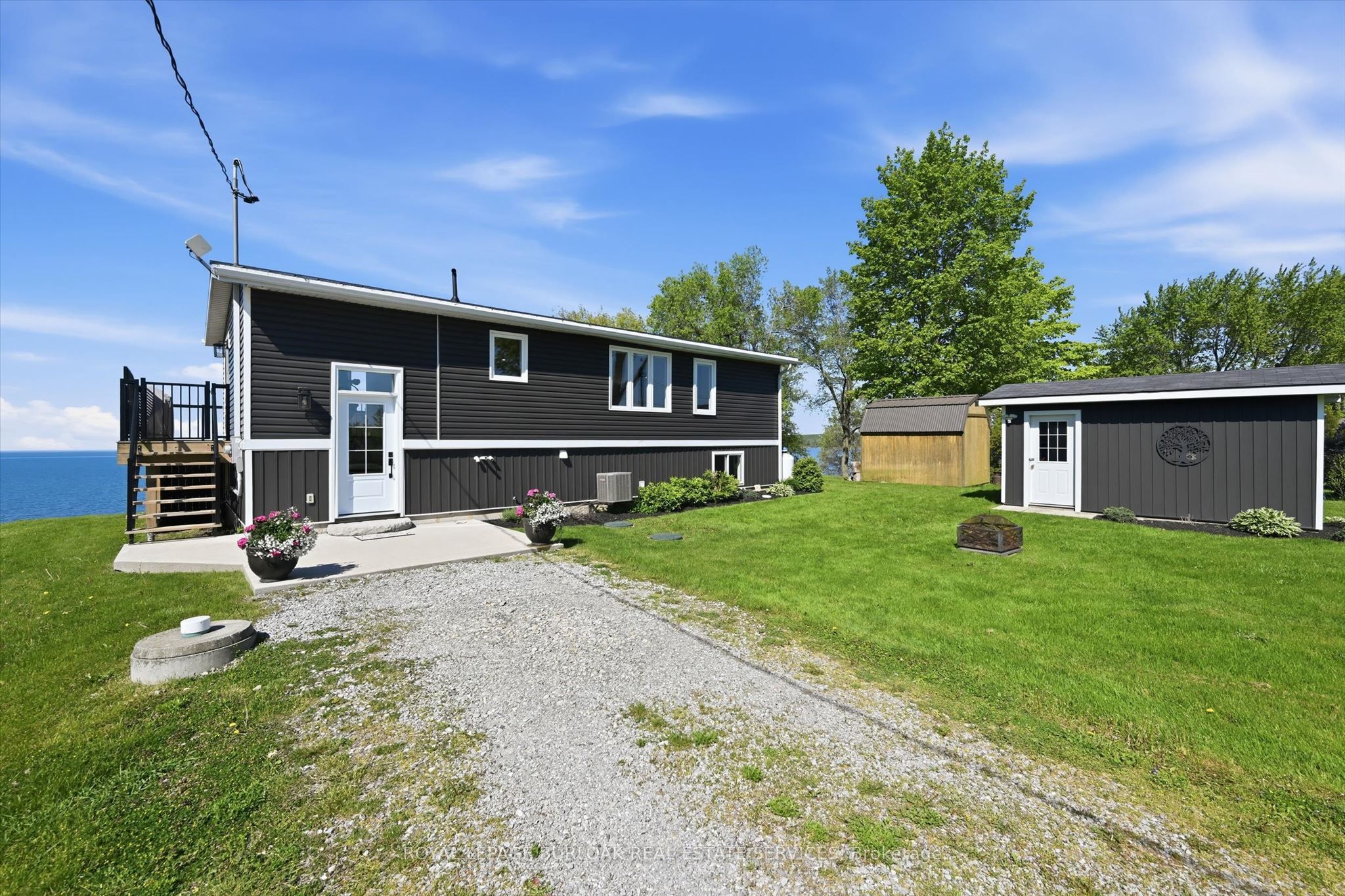 402 South Coast Drive, Haldimand, ON N0A 1L0 photo 5