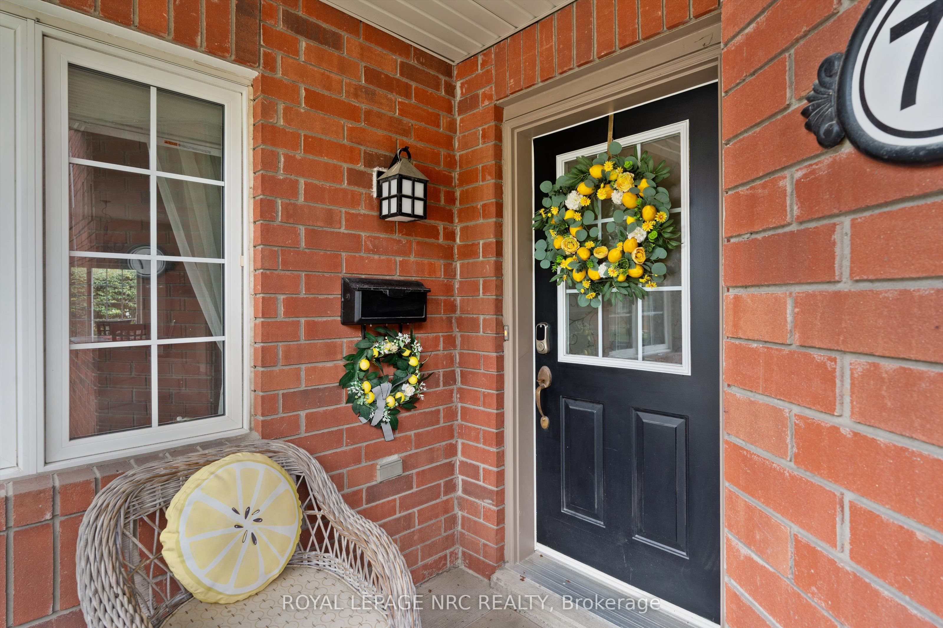 100 Beddoe Drive 77, Hamilton, ON L8P 4Z2 photo 3