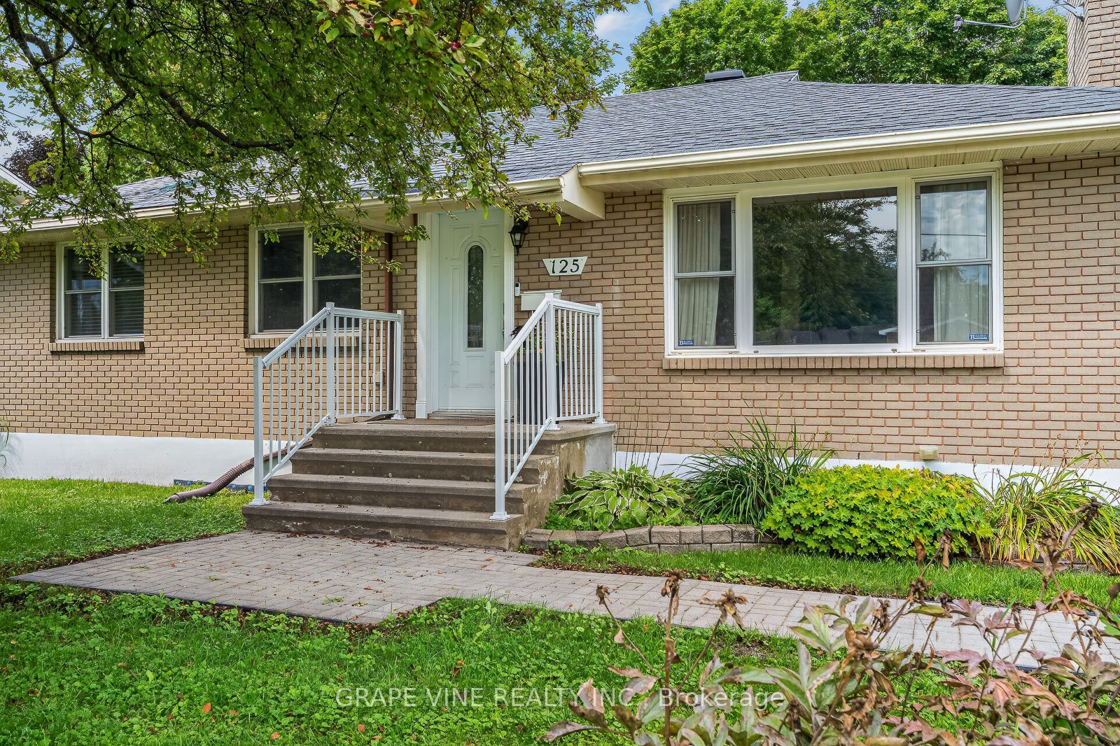 125 Norice Street, Meadowlands - Crestview and Area, ON K2G 2Y2 photo 3