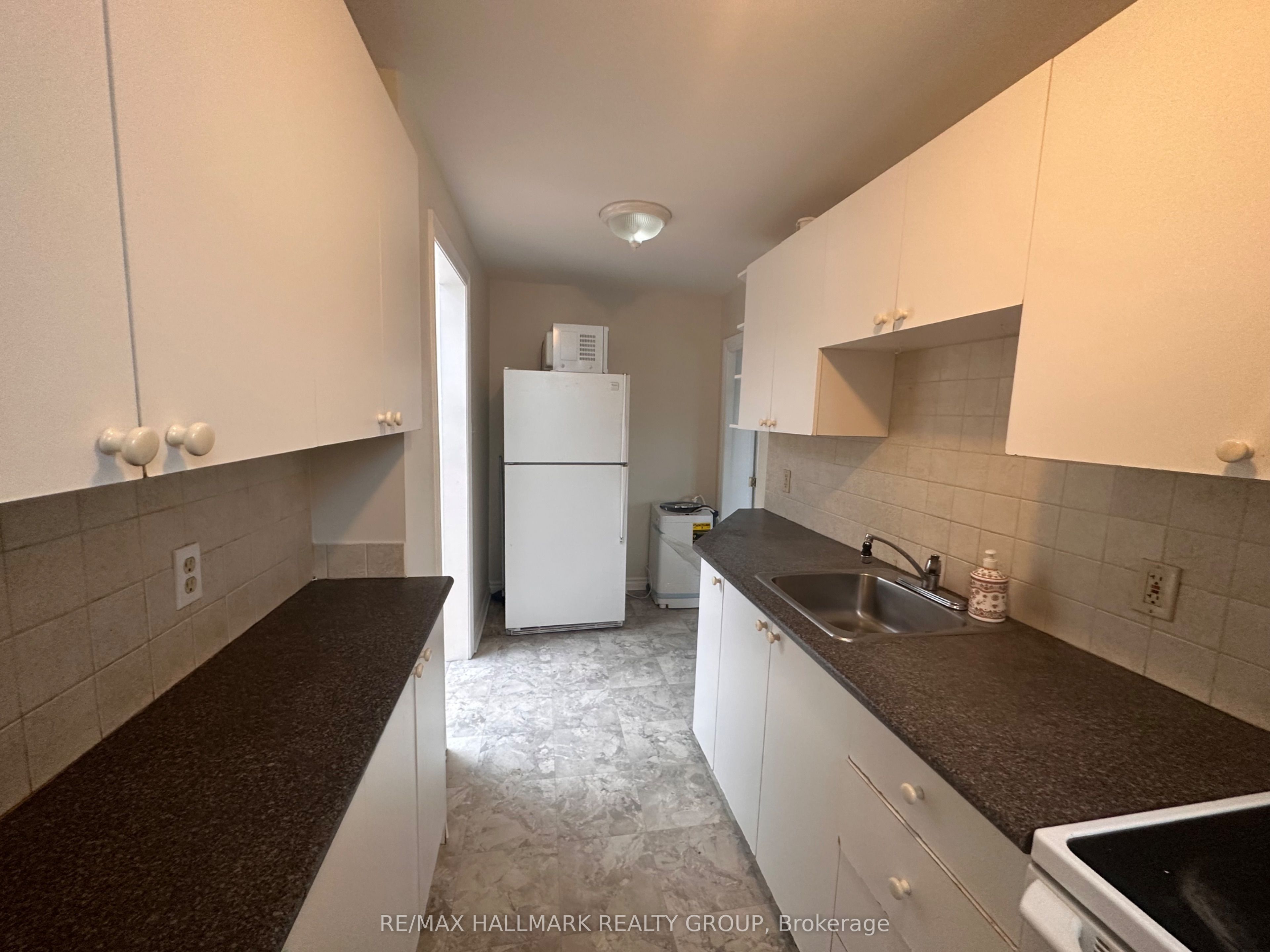 94 Fairmont Avenue 2, West Centre Town, ON K1Y 1X5 photo 4