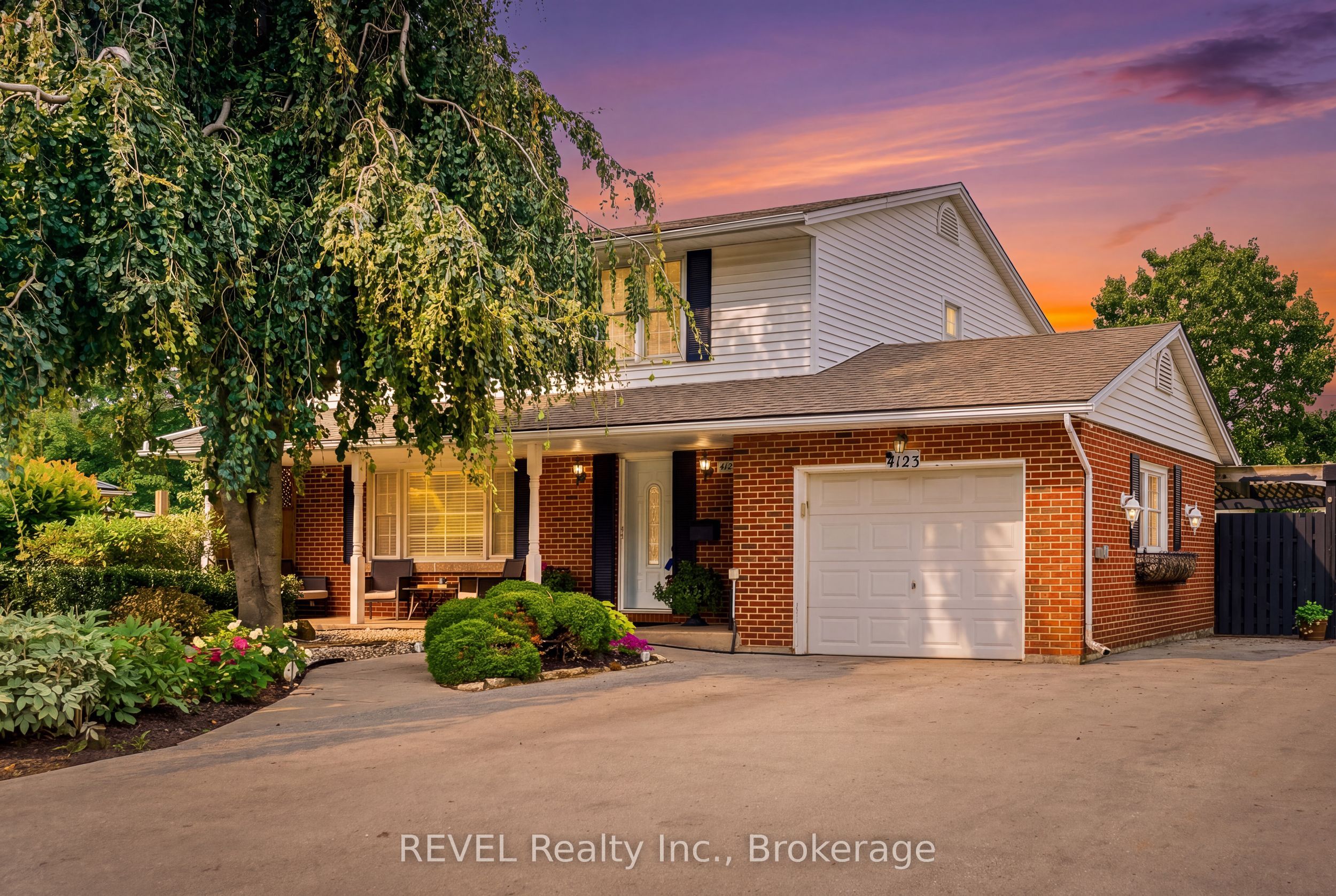 4123 Dorchester Road, Niagara Falls, ON L2E 6N1