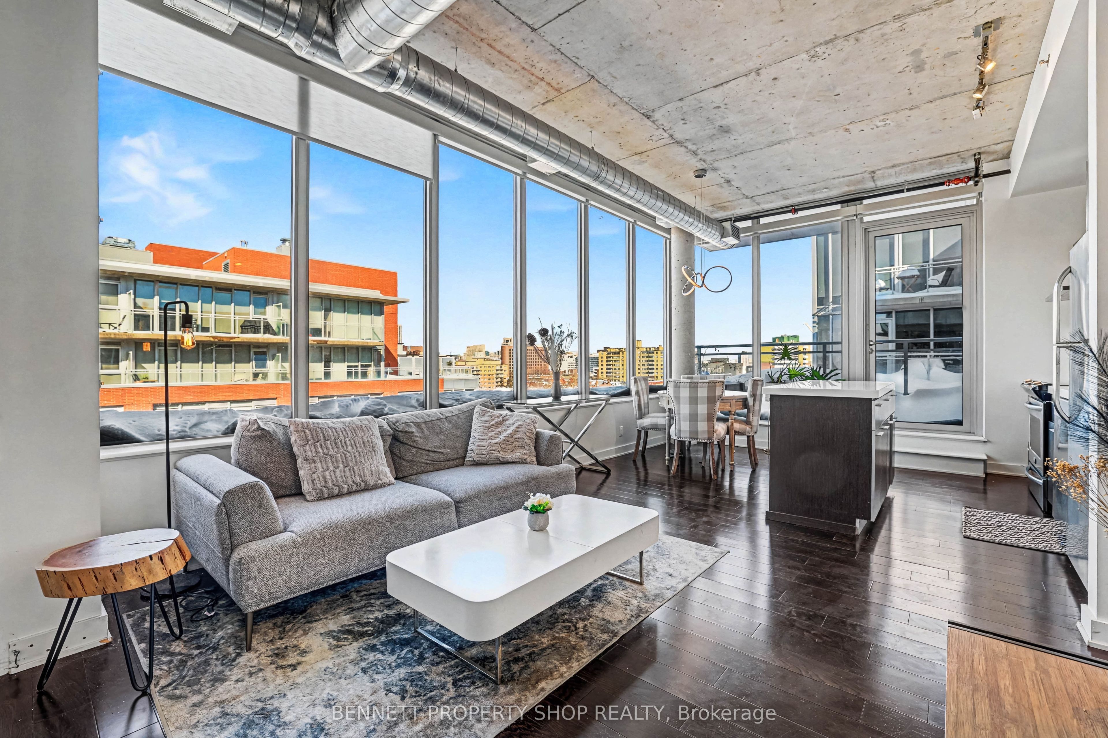 360 McLeod Street 811, Ottawa Centre, ON K2P 1A9 photo 2