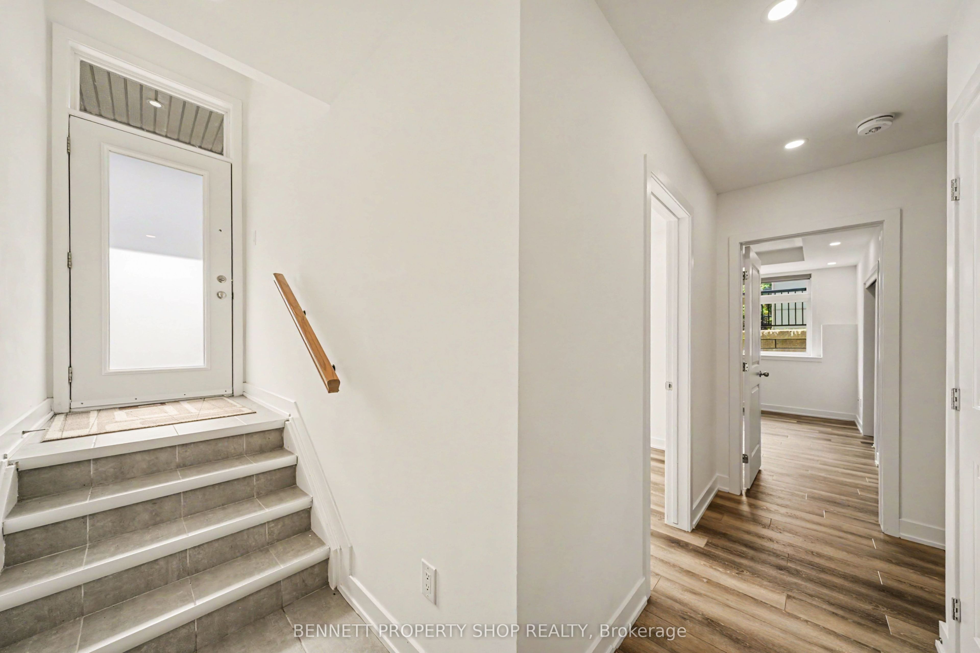 410 Rolling Meadow Crescent K, Orleans - Convent Glen and Area, ON K1W 0S1 photo 3