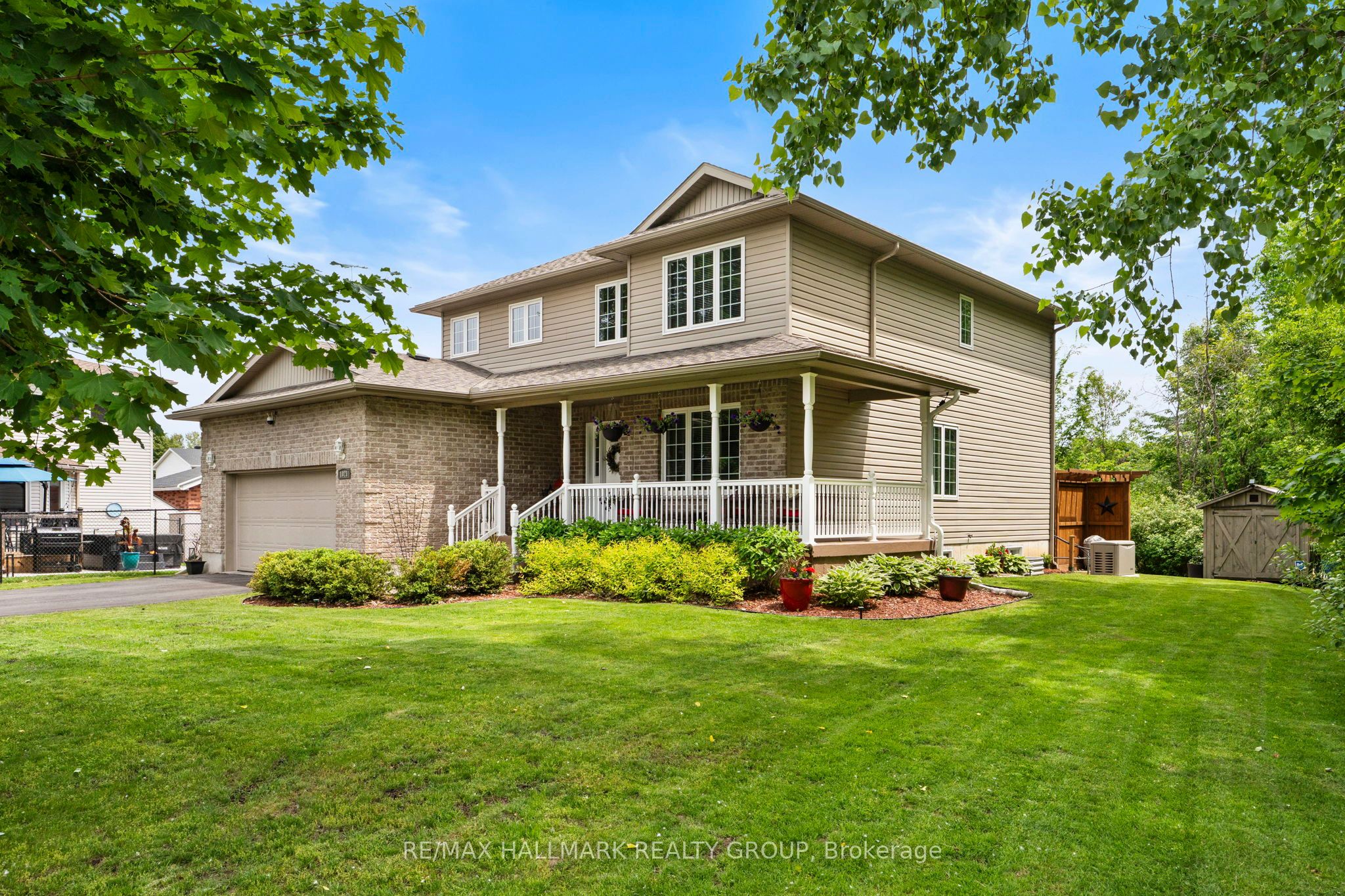 1021 Kingswood Street, Brockville, ON K6V 7G1 photo 2