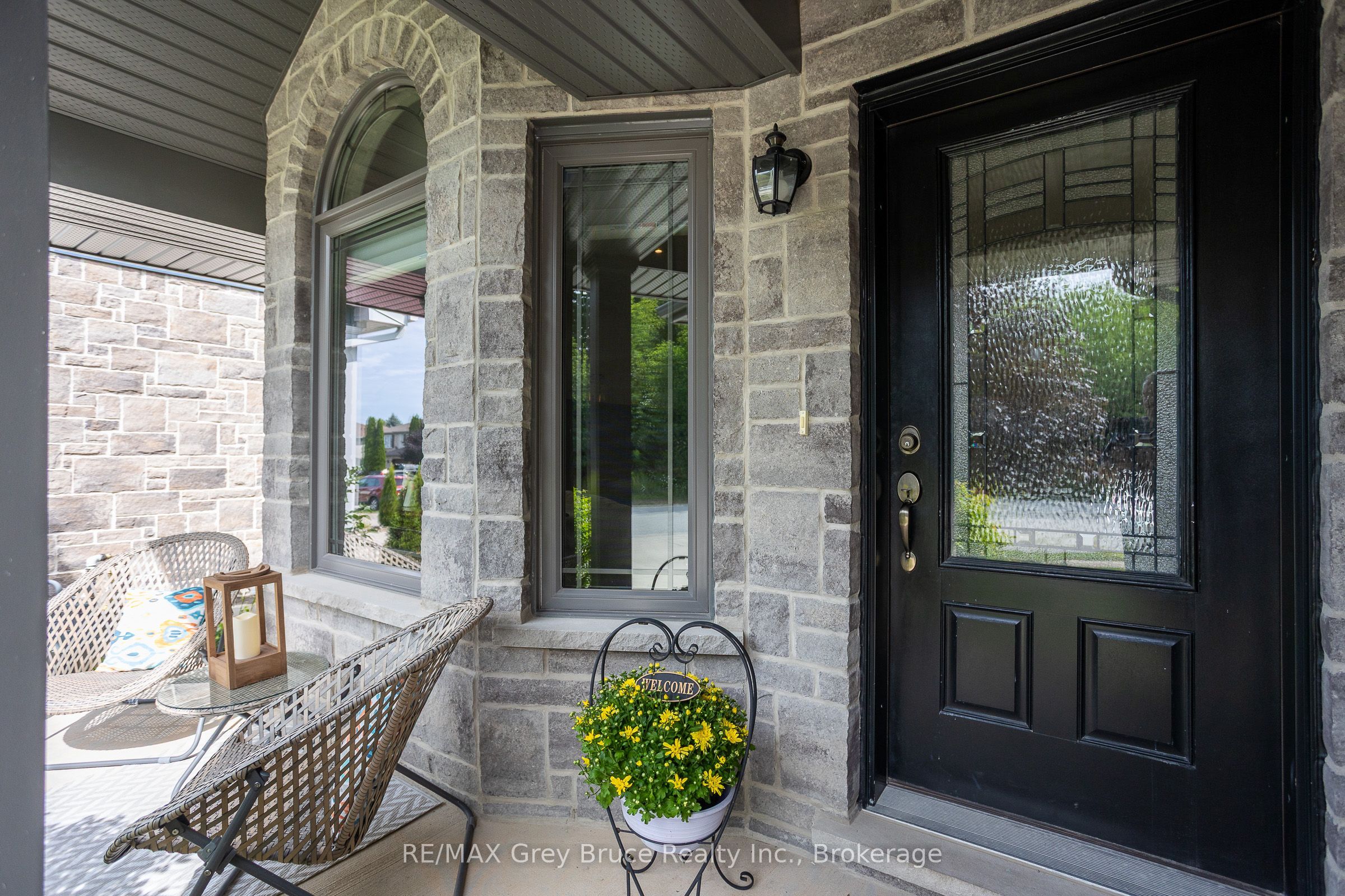 2591 7th Avenue E, Owen Sound, ON N4K 6V1 photo 3