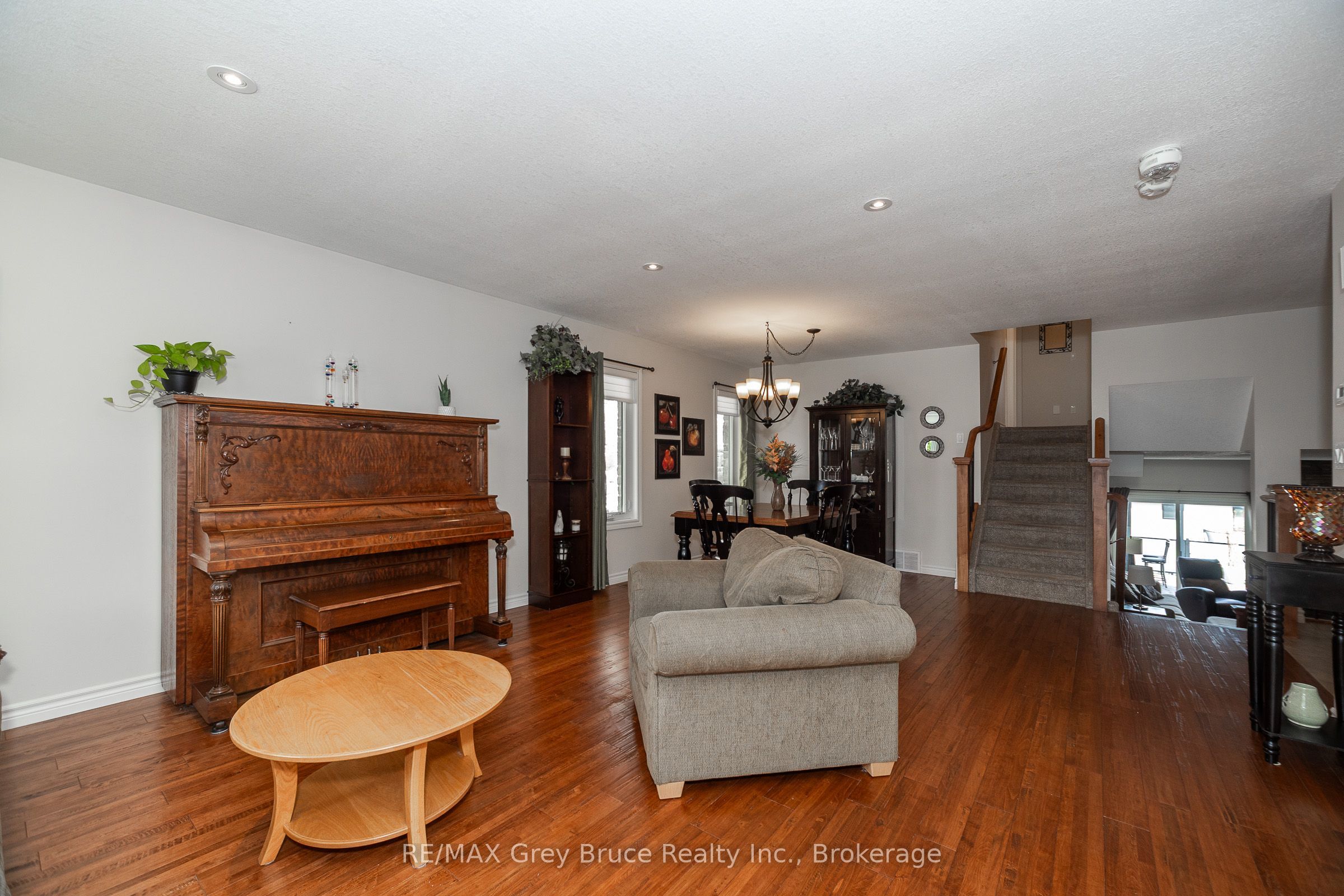 2591 7th Avenue E, Owen Sound, ON N4K 6V1 photo 4