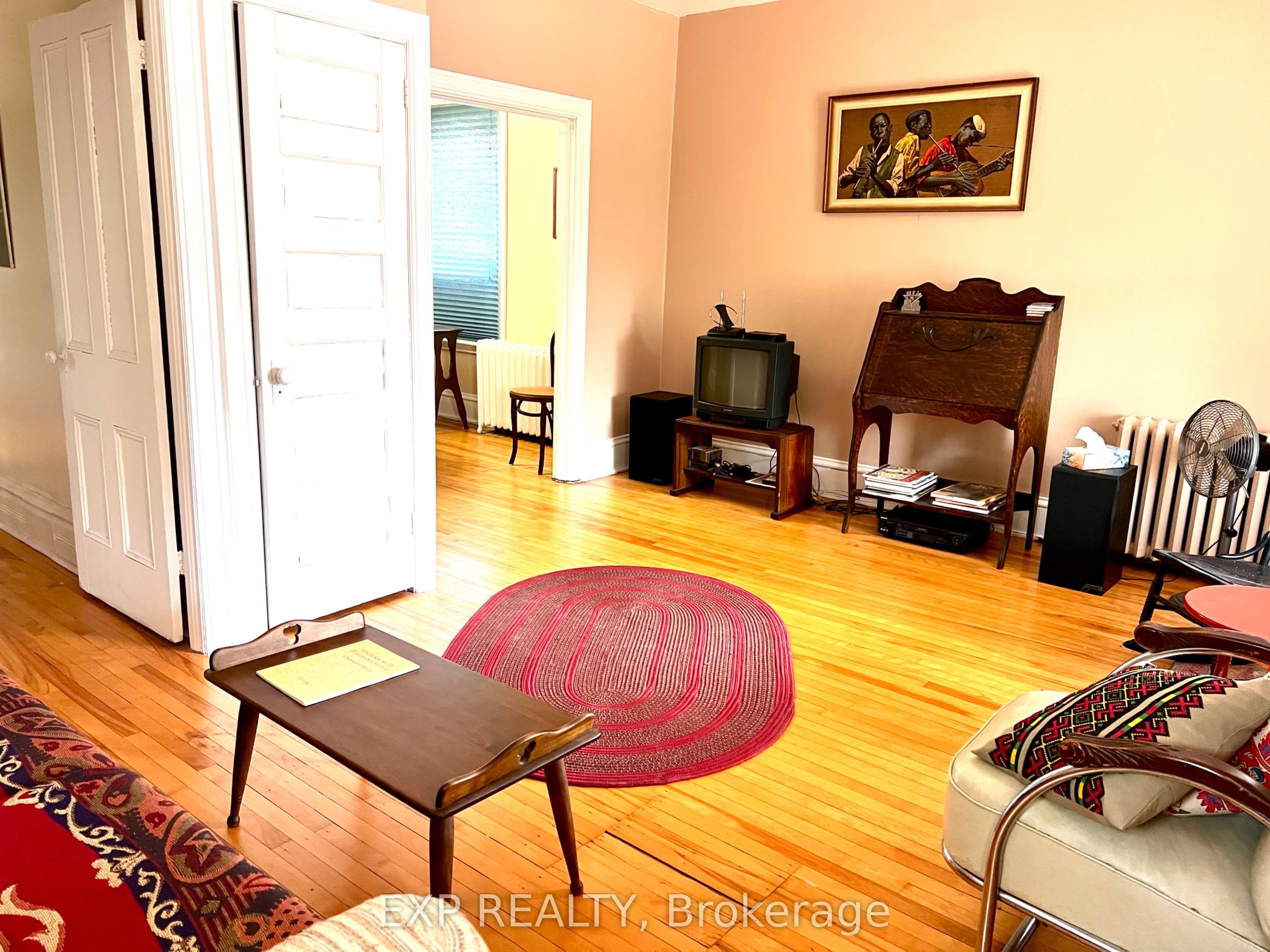 107 Spadina Avenue, West Centre Town, ON K1Y 2B9 photo 5