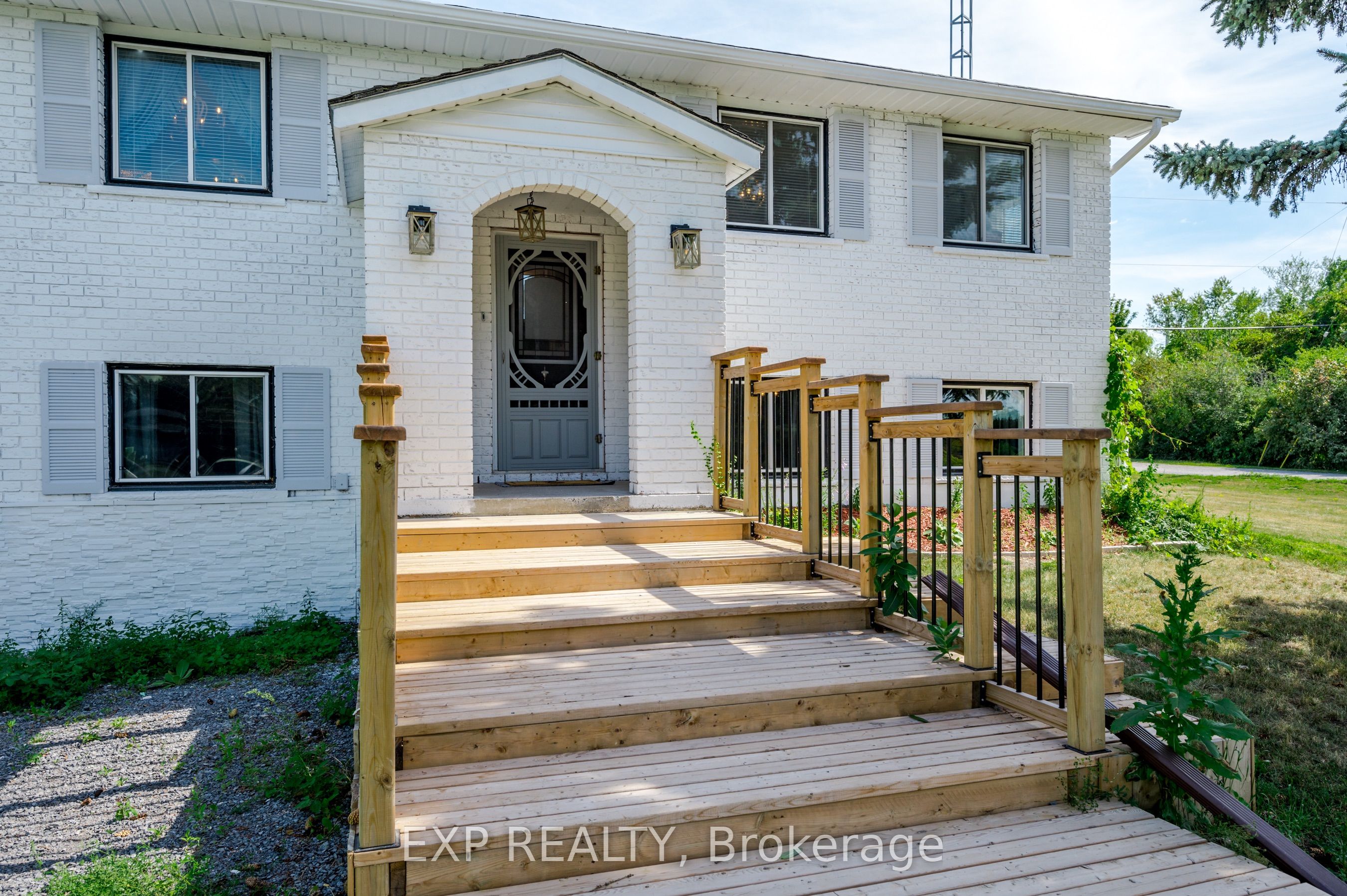 150 Bayview Drive, Greater Napanee, ON K7R 3K8 photo 2