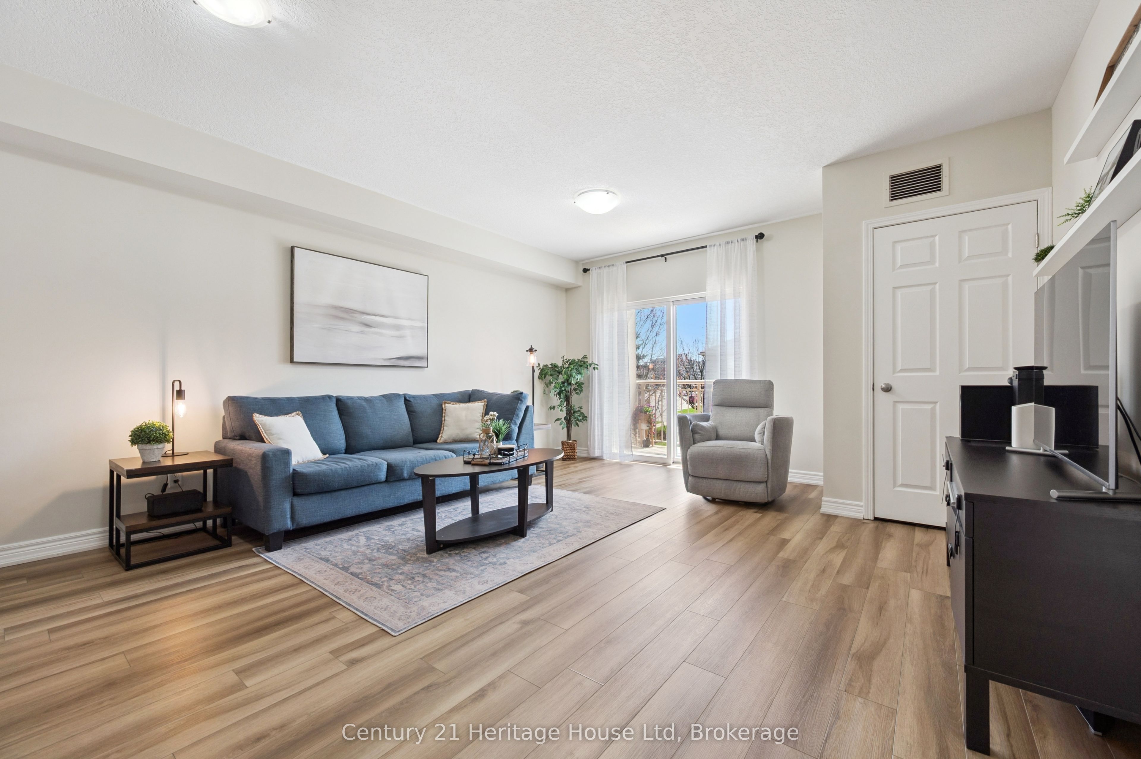 901 Paisley Road 207, Guelph, ON N1K 0A7 photo 3