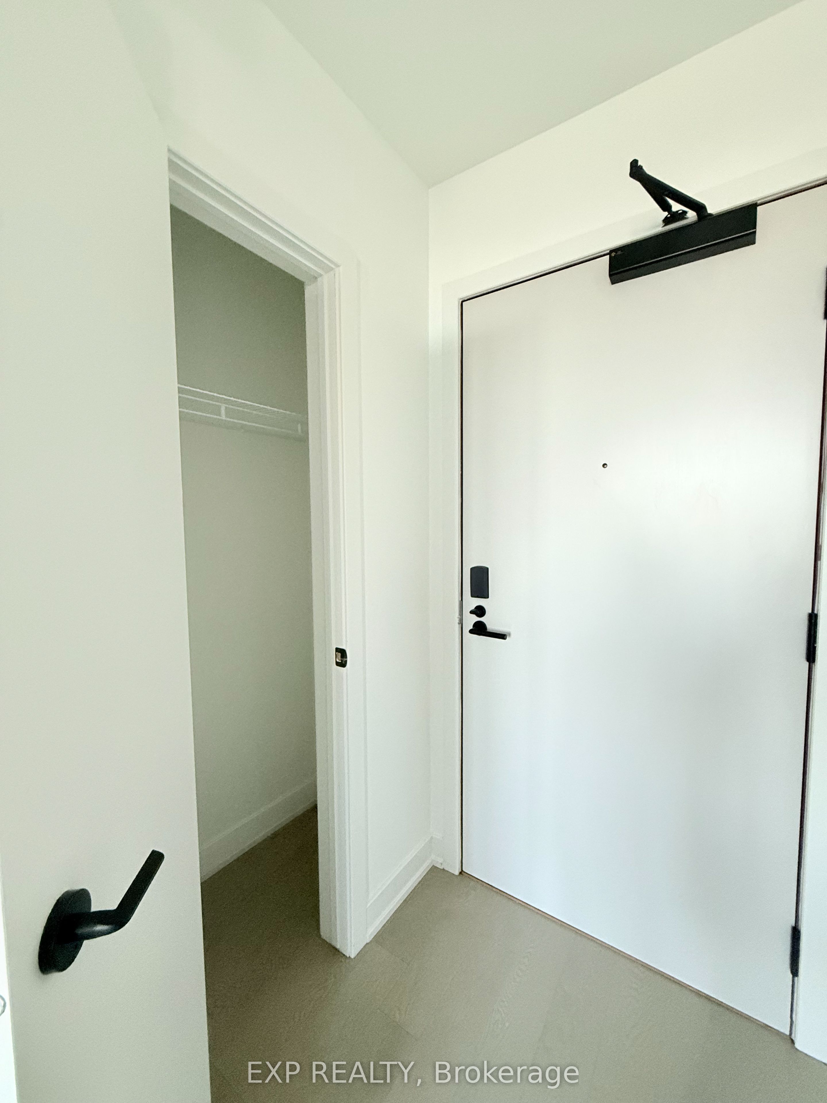 560 Rideau Street 701, Lower Town - Sandy Hill, ON K1N 0G3 photo 4
