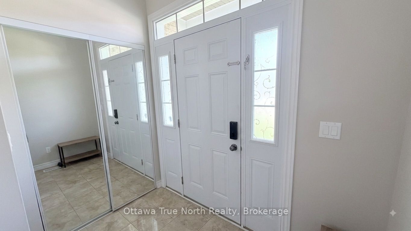 308 Glenbrae Avenue S, Kanata, ON K2W 0B9 photo 2