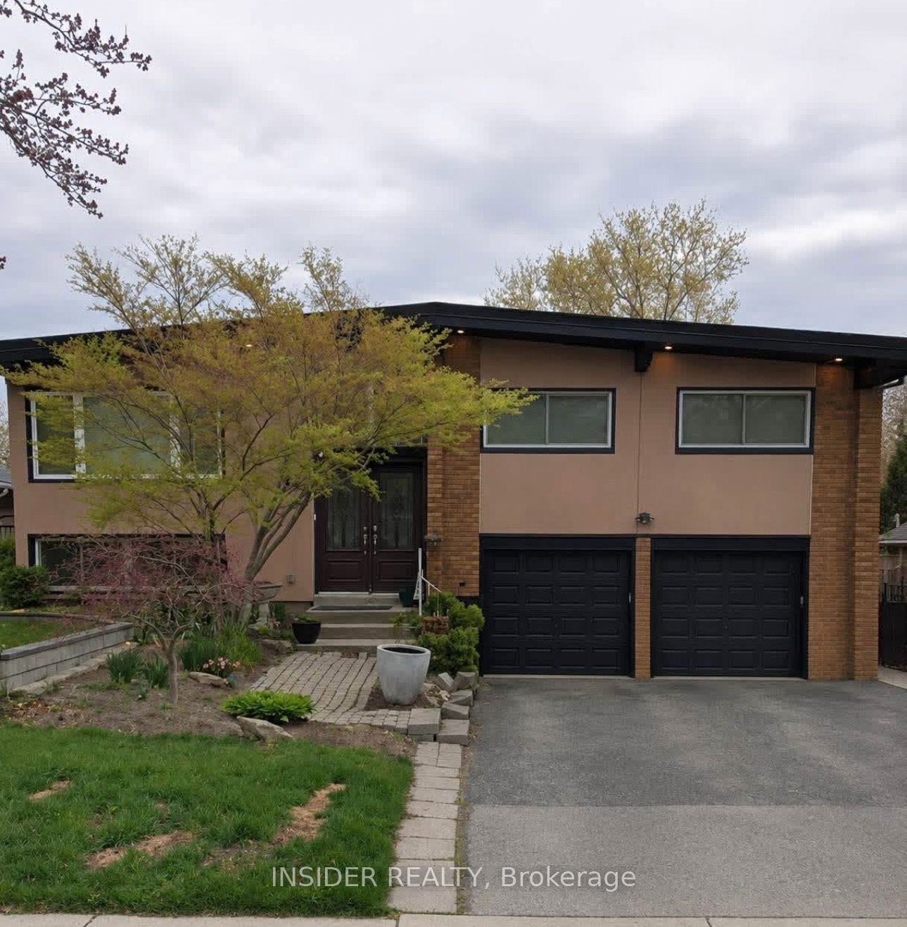 13 Algoma Crescent LOWER, Hamilton, ON L9C 1S5 photo 2