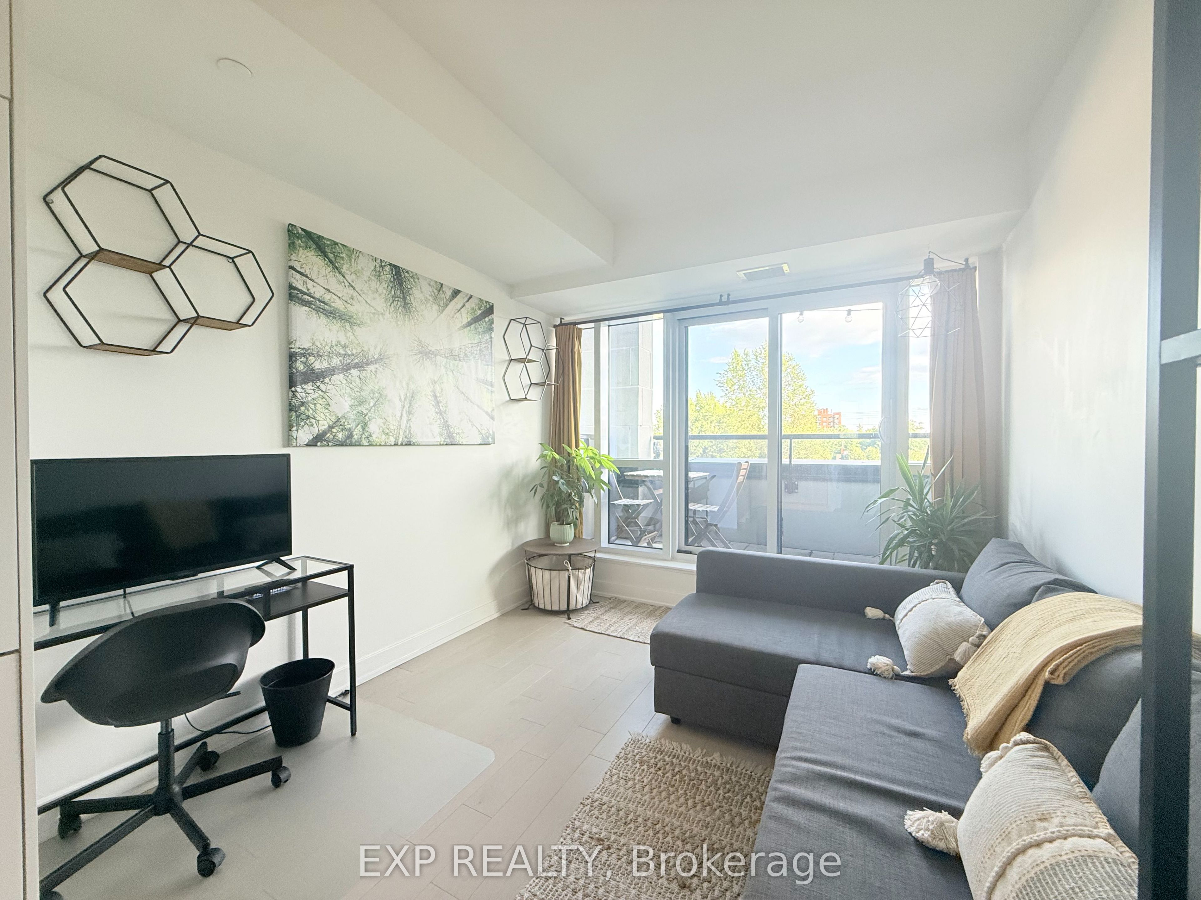 560 Rideau Street 423, Lower Town - Sandy Hill, ON K1N 0G3 photo 2