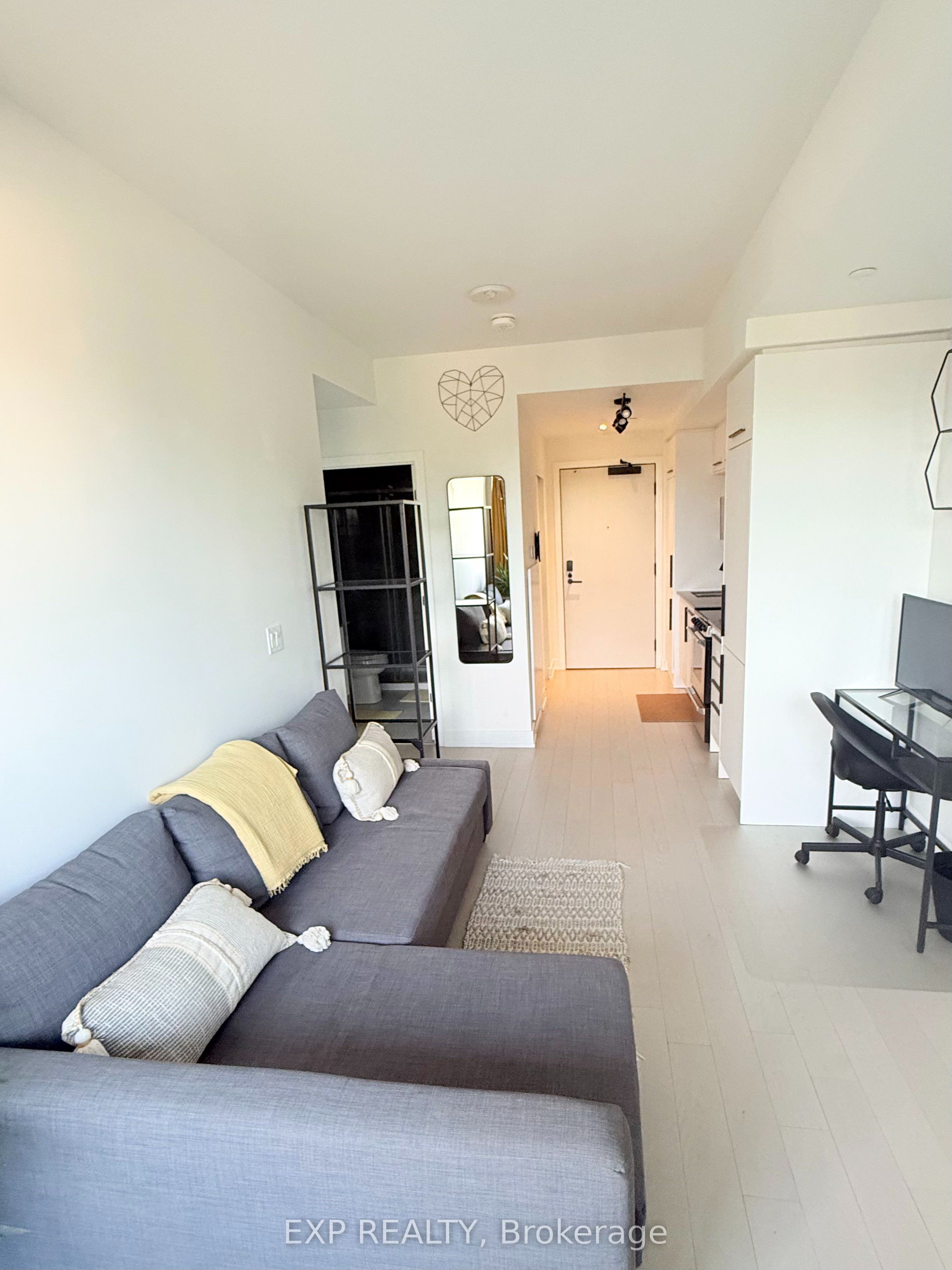 560 Rideau Street 423, Lower Town - Sandy Hill, ON K1N 0G3 photo 4